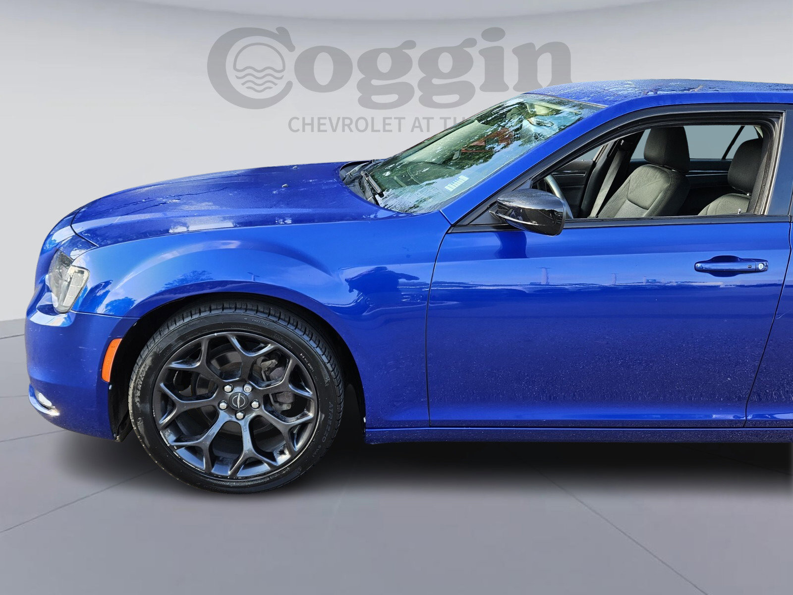 Used 2020 Chrysler 300 Touring with VIN 2C3CCAAG1LH158843 for sale in Jacksonville, FL