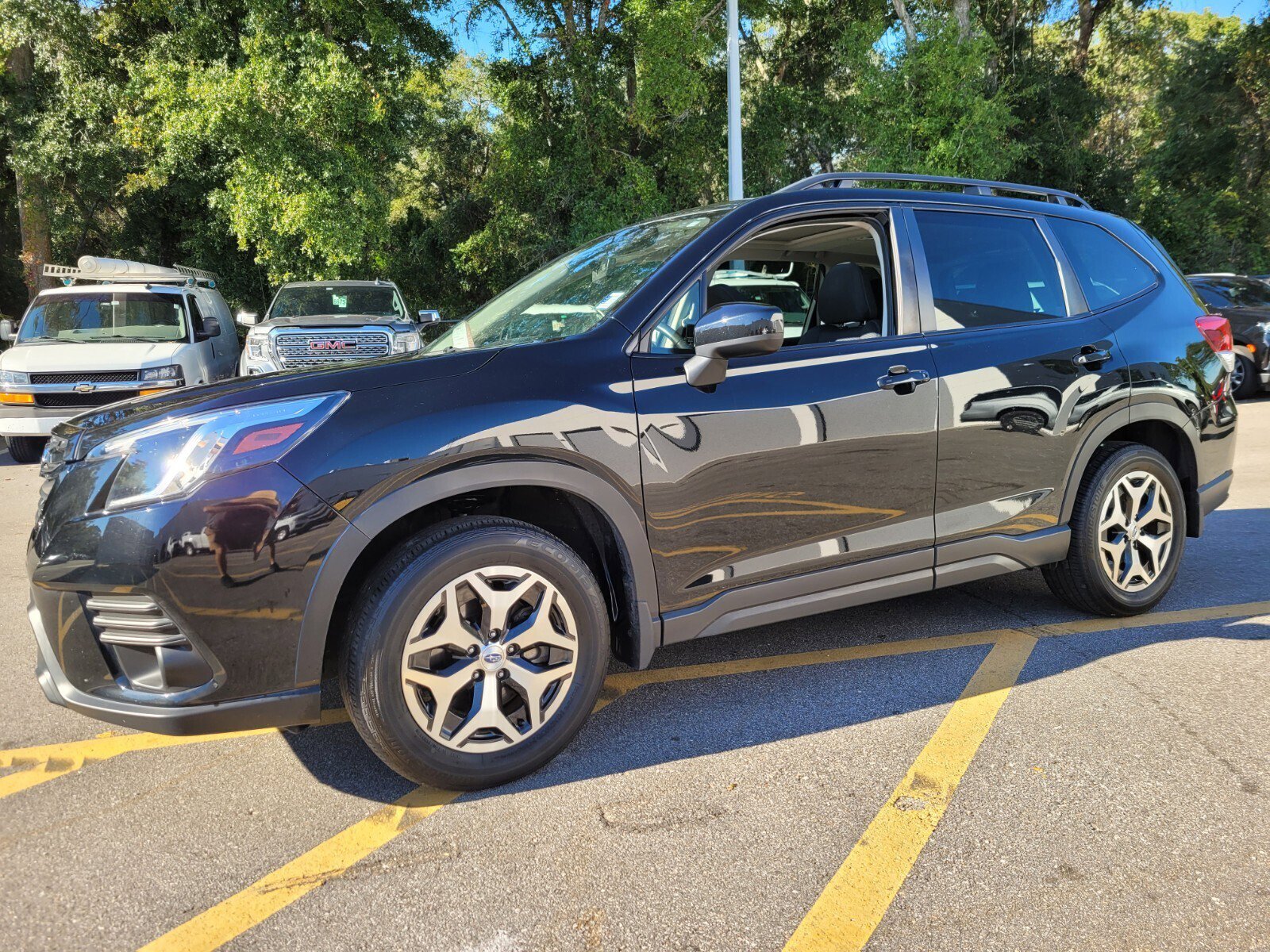 2023 Subaru Forester Premium's photo
