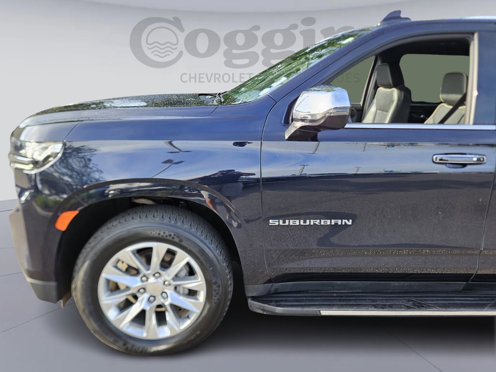 Used 2023 Chevrolet Suburban Premier with VIN 1GNSCFKD4PR469530 for sale in Jacksonville, FL