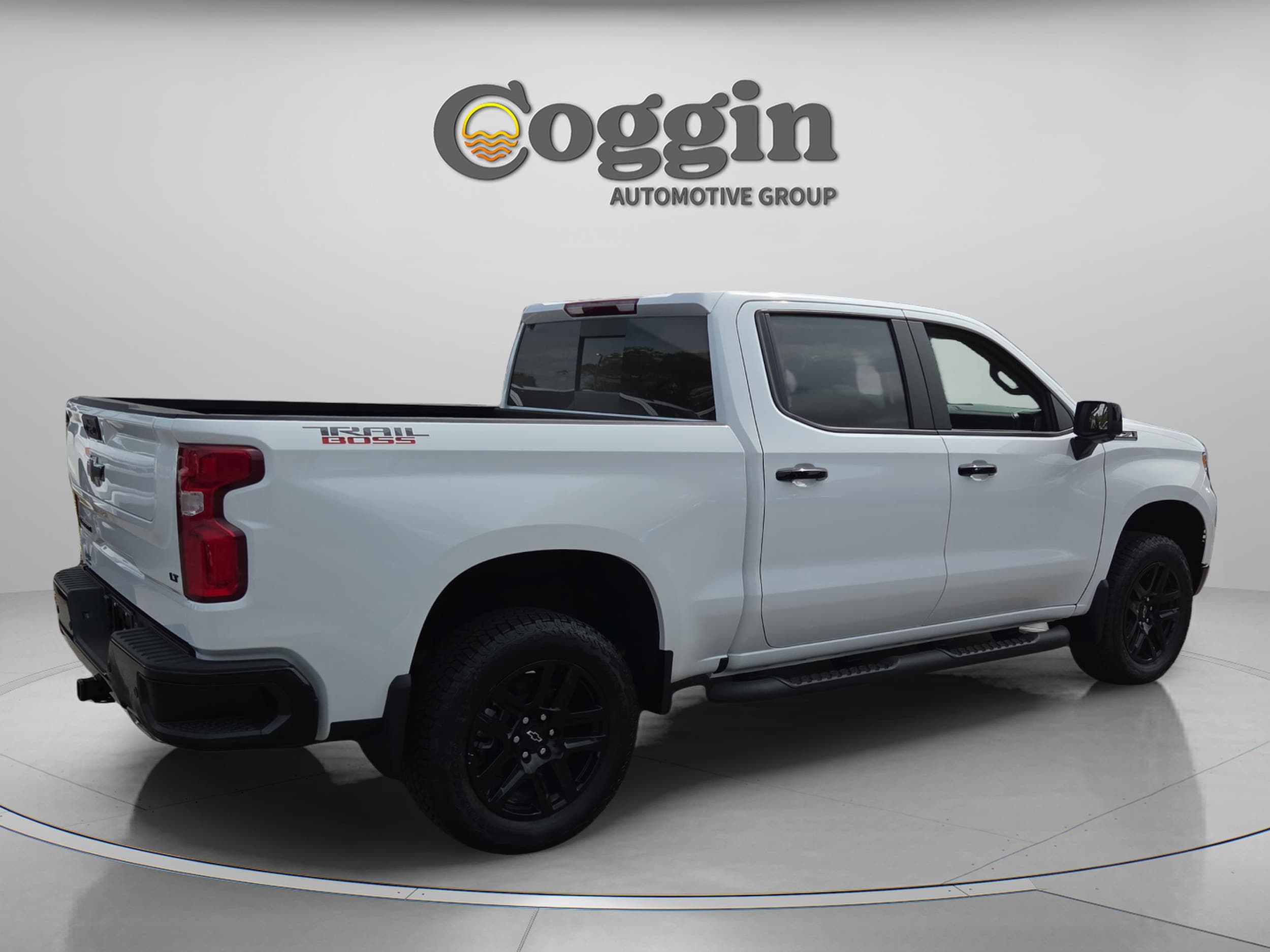 2026 Chevrolet Silverado 1500 LT Trail Boss - Photo 6