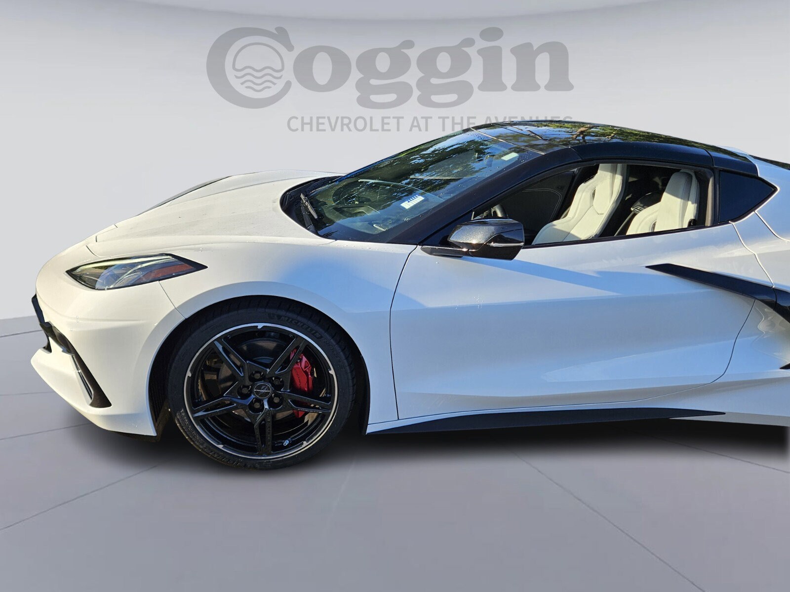 2020 Chevrolet Corvette Stingray 2LT Coupe photo 2