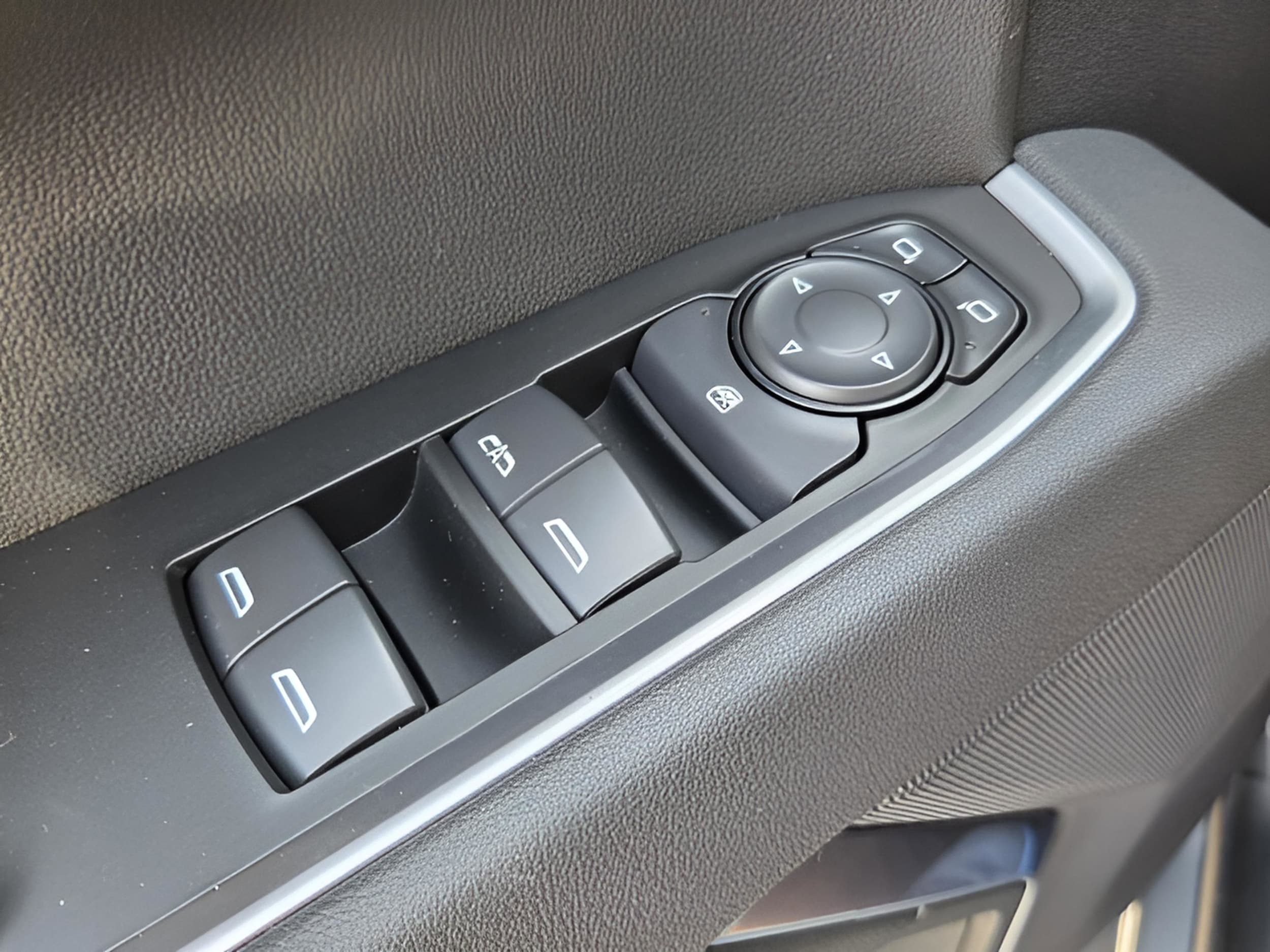 2026 Chevrolet Silverado 1500 LT - Photo 35