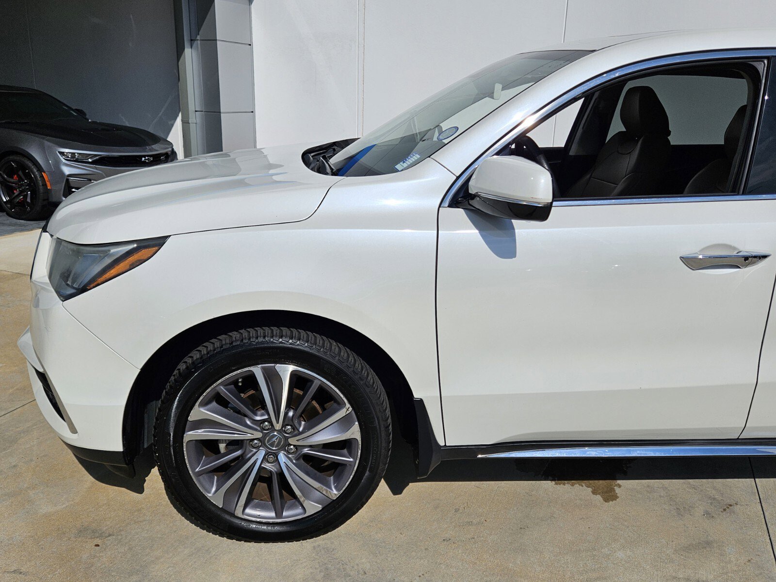 Used 2018 Acura MDX Technology Package with VIN 5J8YD3H5XJL007631 for sale in Jacksonville, FL