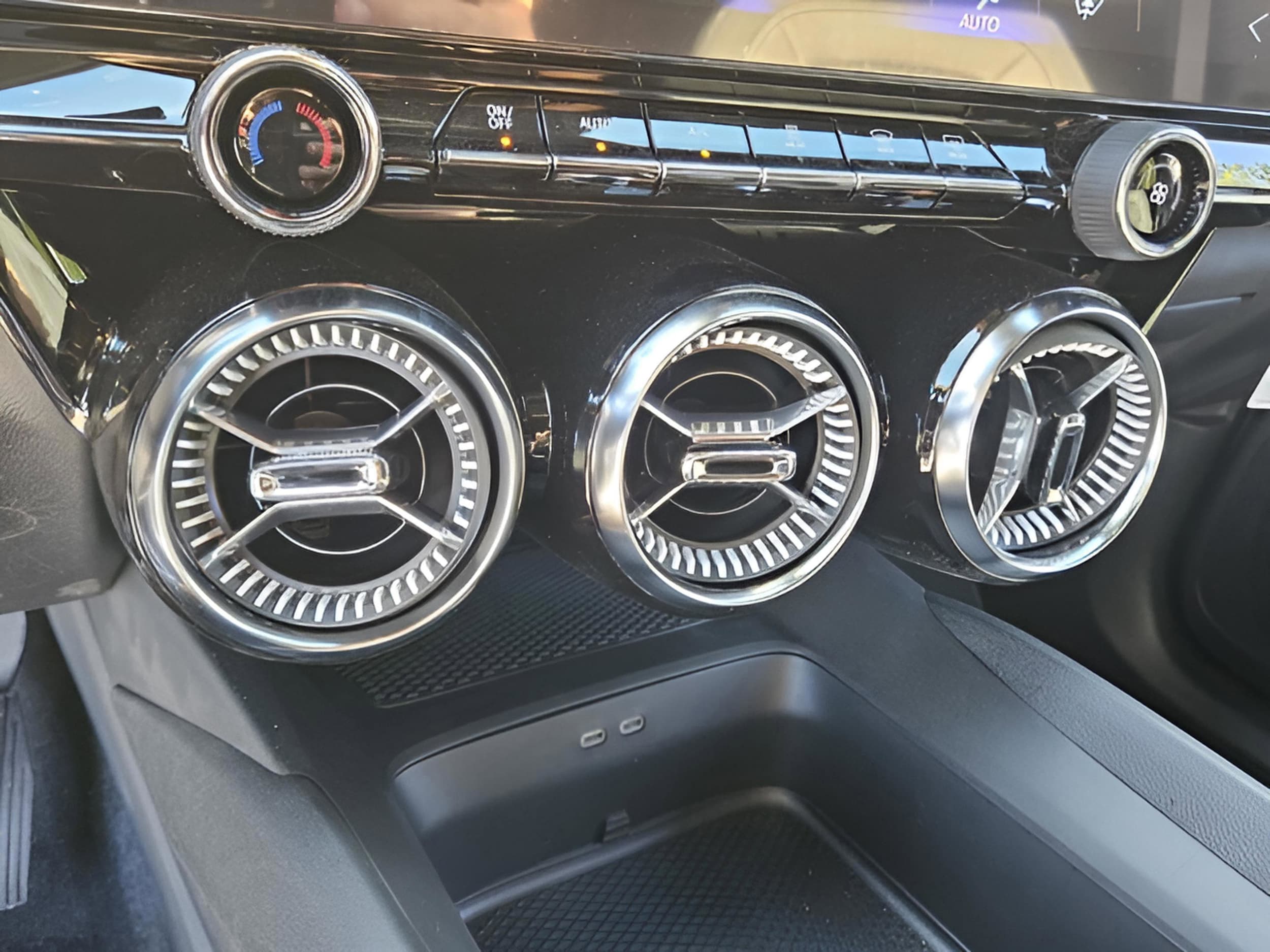 2025 Chevrolet Blazer EV LT - Photo 18