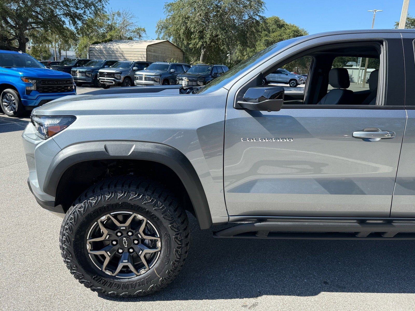 2026 Chevrolet Colorado ZR2 photo 2