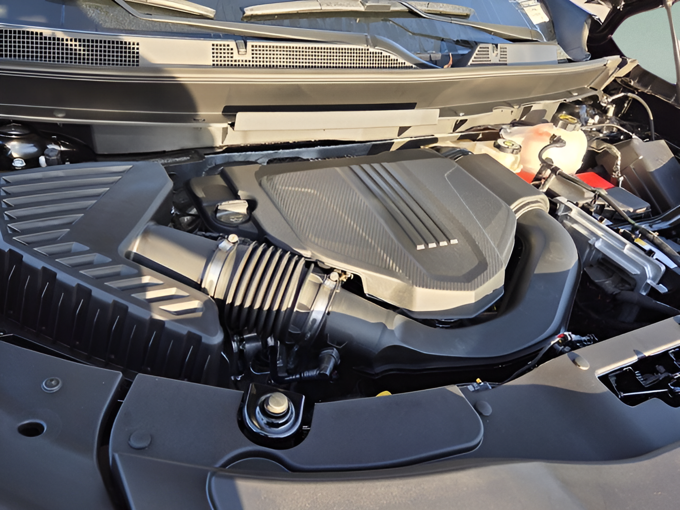 2027 Chevrolet Traverse Z71 - Photo 19
