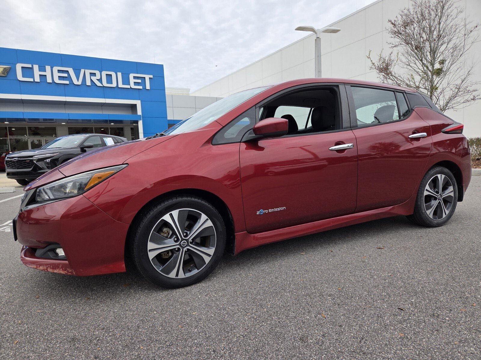 2018 Nissan LEAF SV's photo