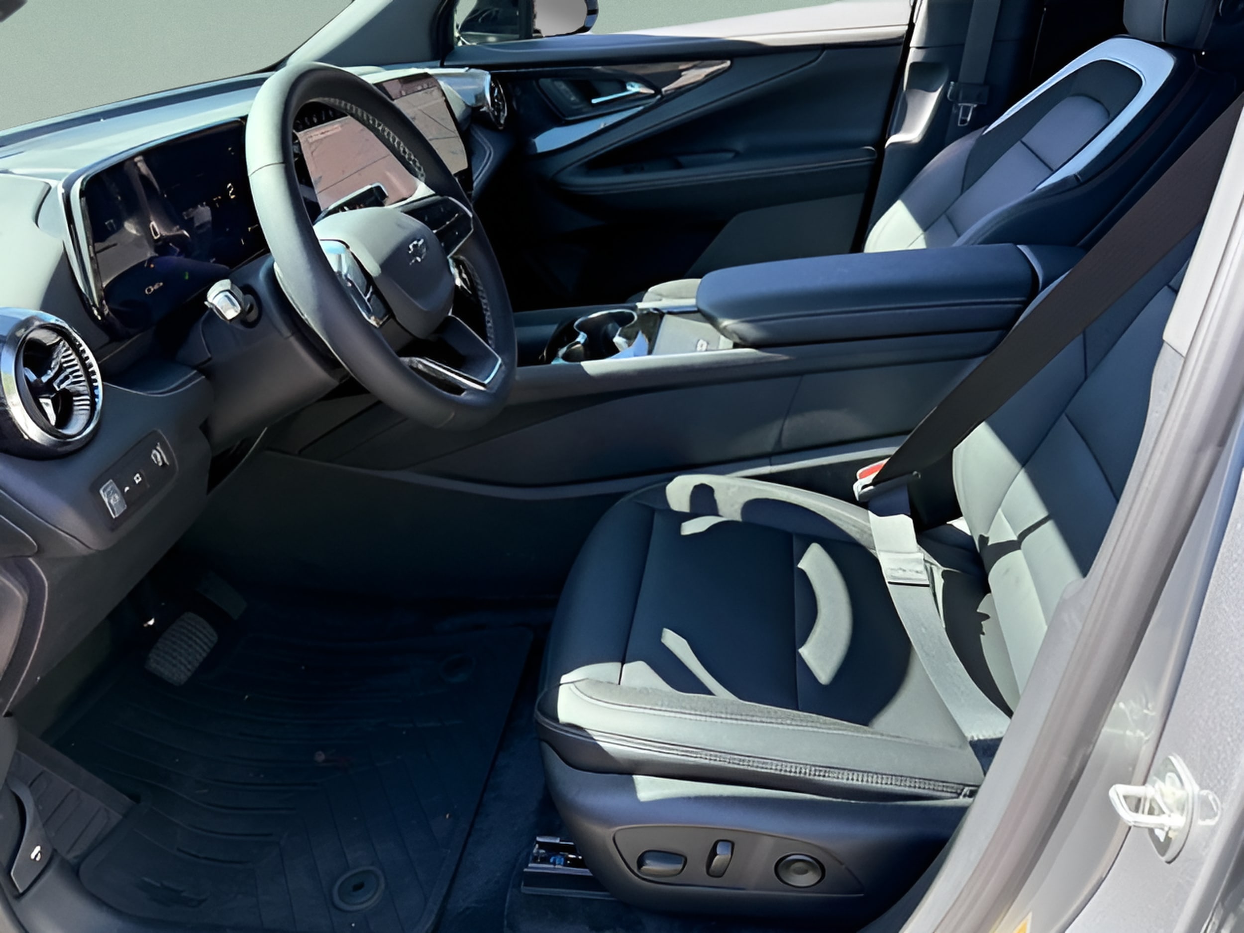 2026 Chevrolet Blazer EV LT - Photo 9