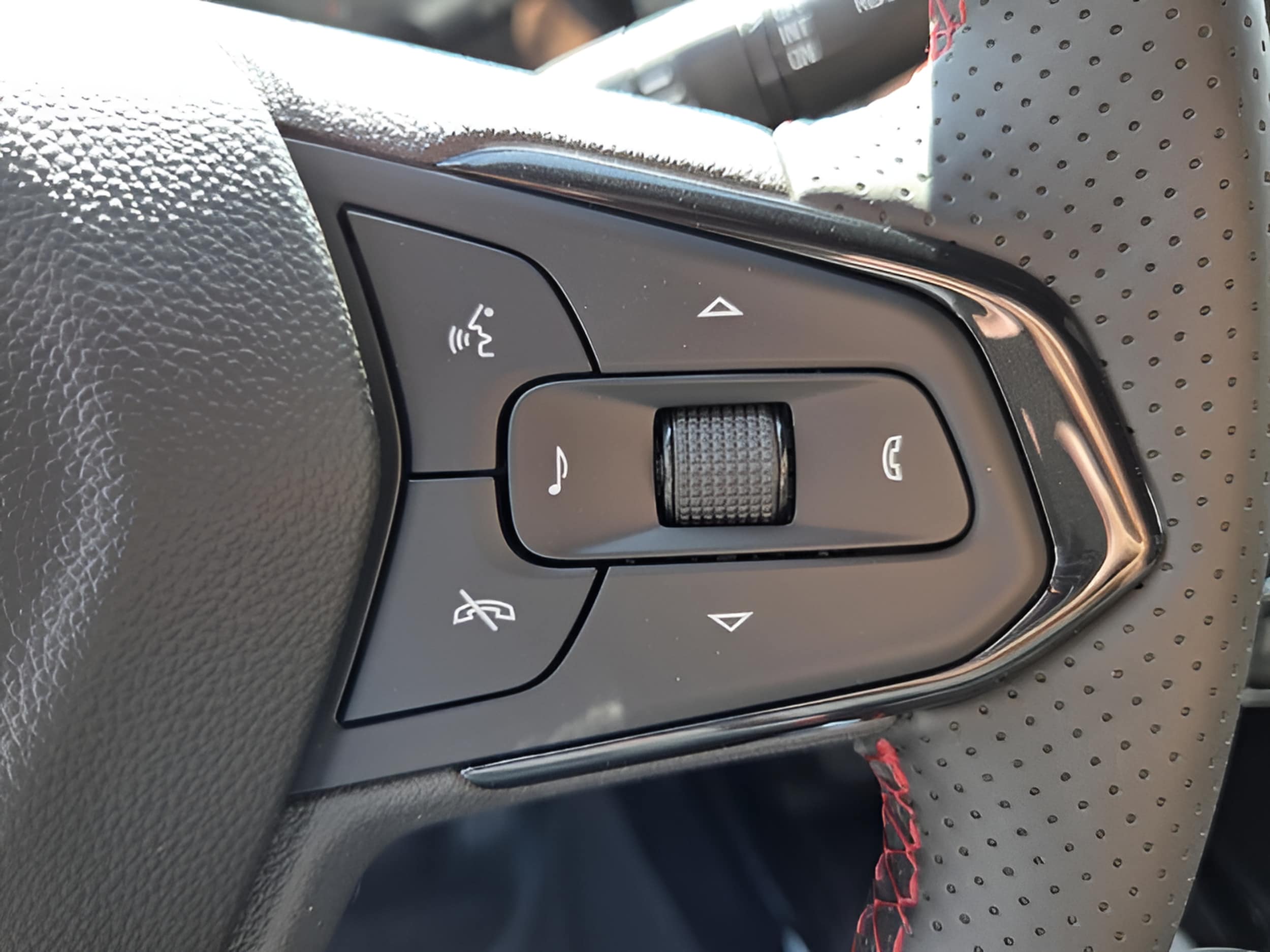 2026 Chevrolet Trax RS - Photo 27