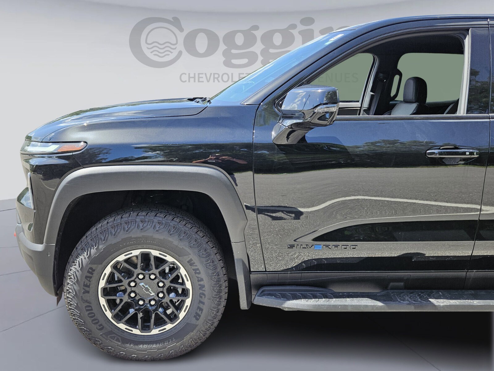 2026 Chevrolet Silverado EV Trail Boss photo 2