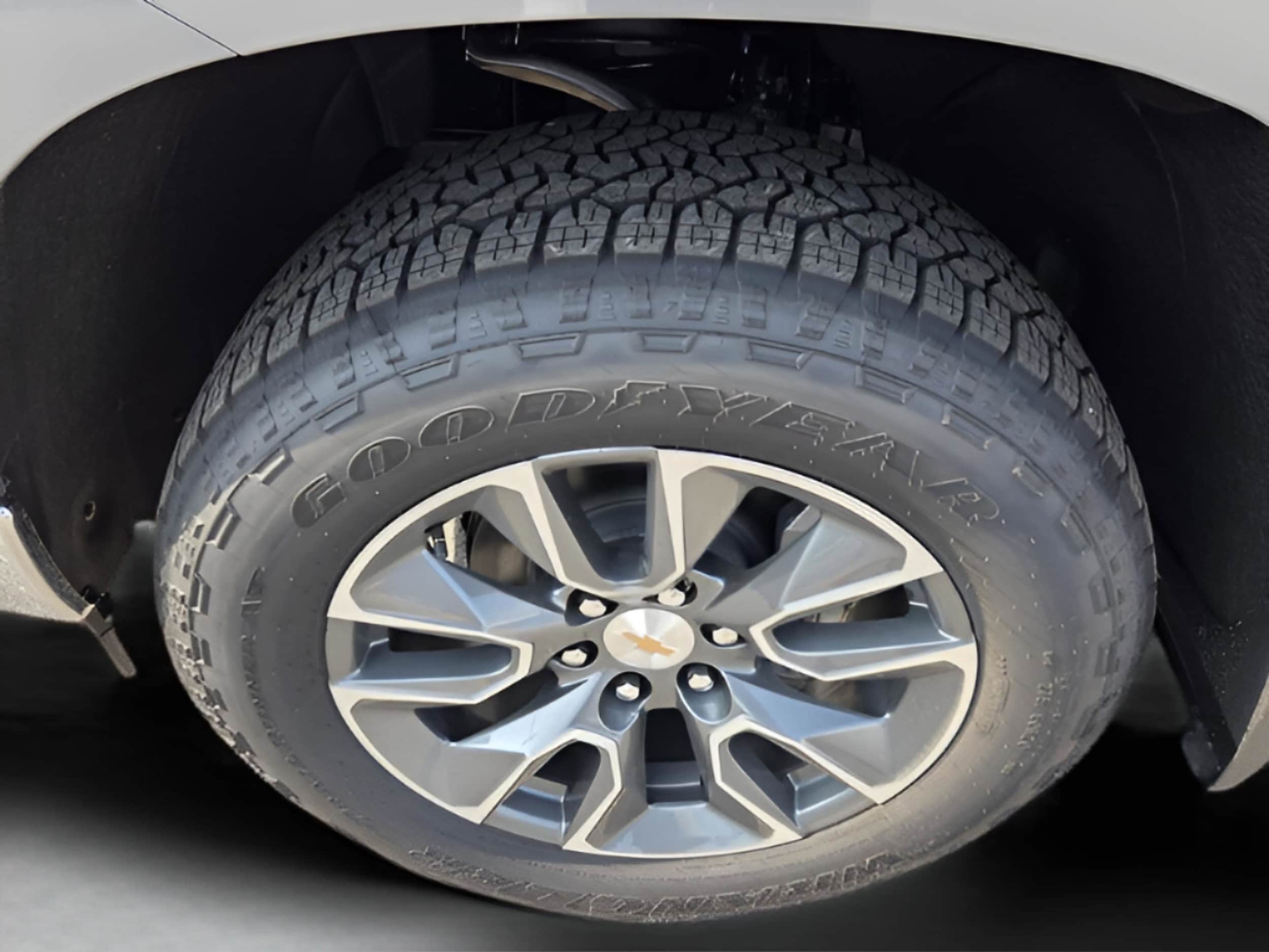 2026 Chevrolet Silverado 1500 LT - Photo 10