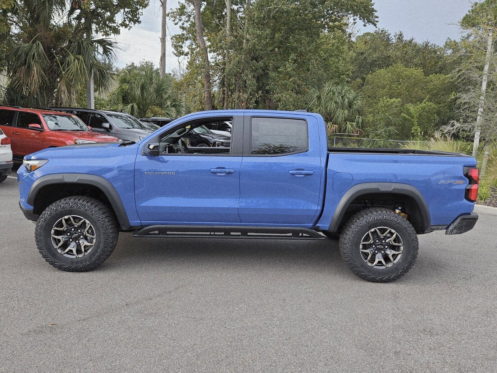 2026 Chevrolet Colorado ZR2 photo 3