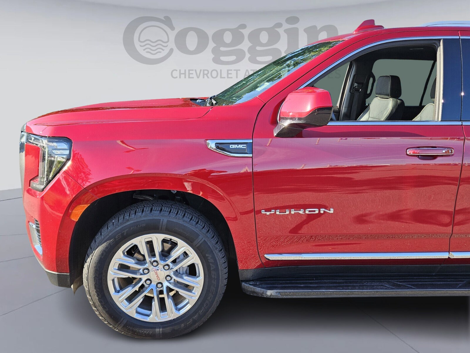 2023 Gmc Yukon SLT photo 2