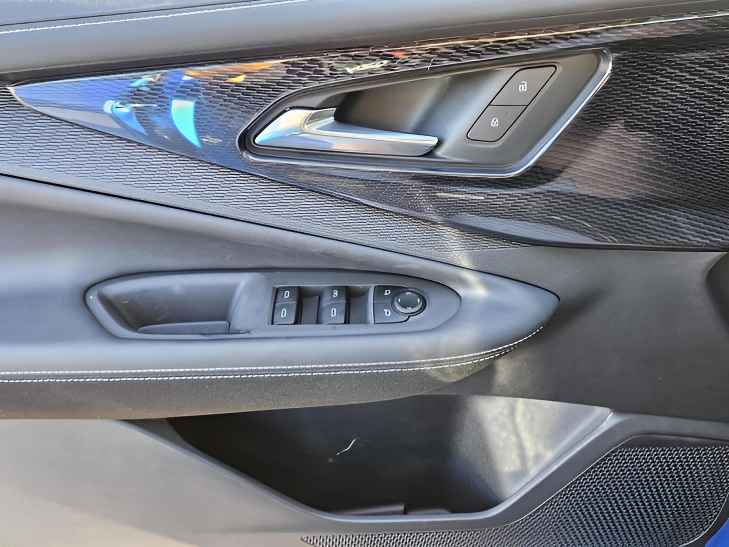 2025 Chevrolet Blazer EV LT - Photo 11