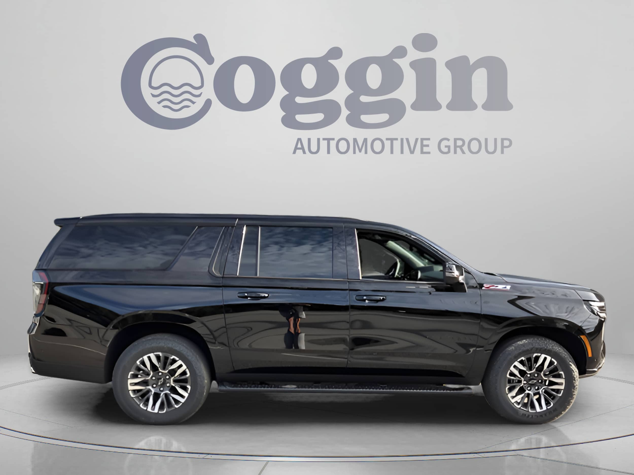 2026 Chevrolet Suburban Z71 - Photo 7