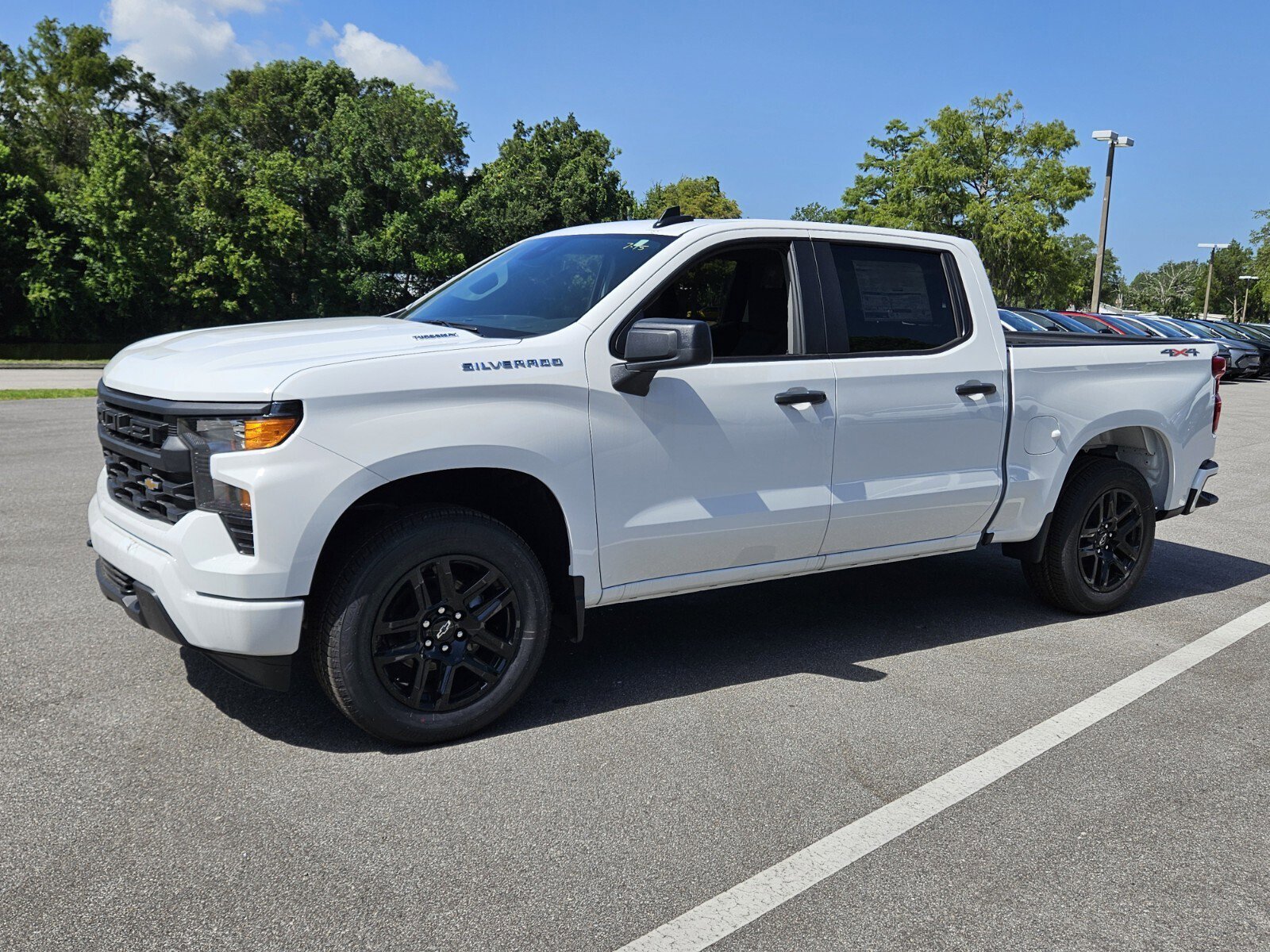 2025 Chevrolet Silverado 1500 Custom