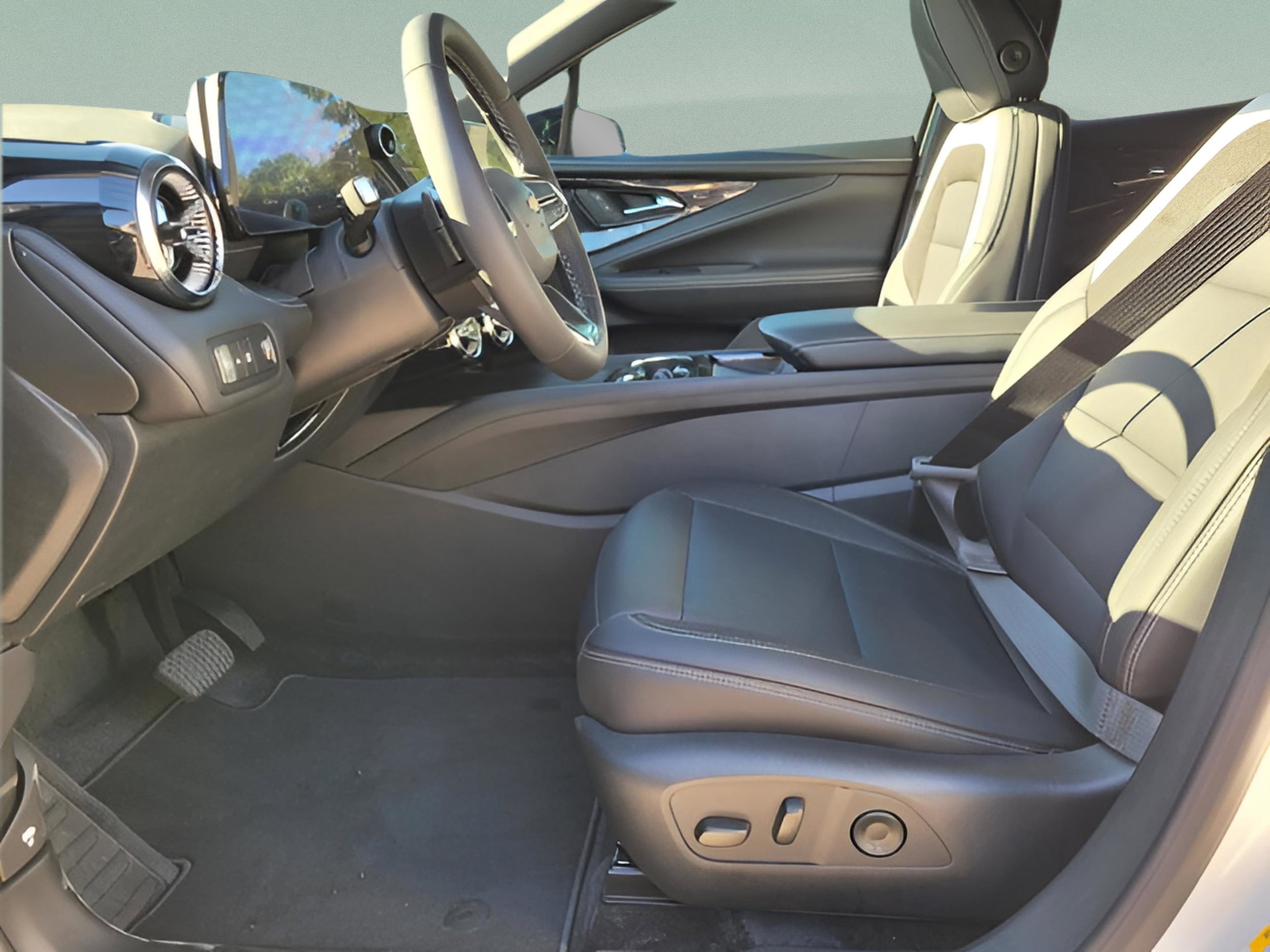 2026 Chevrolet Blazer EV LT - Photo 13