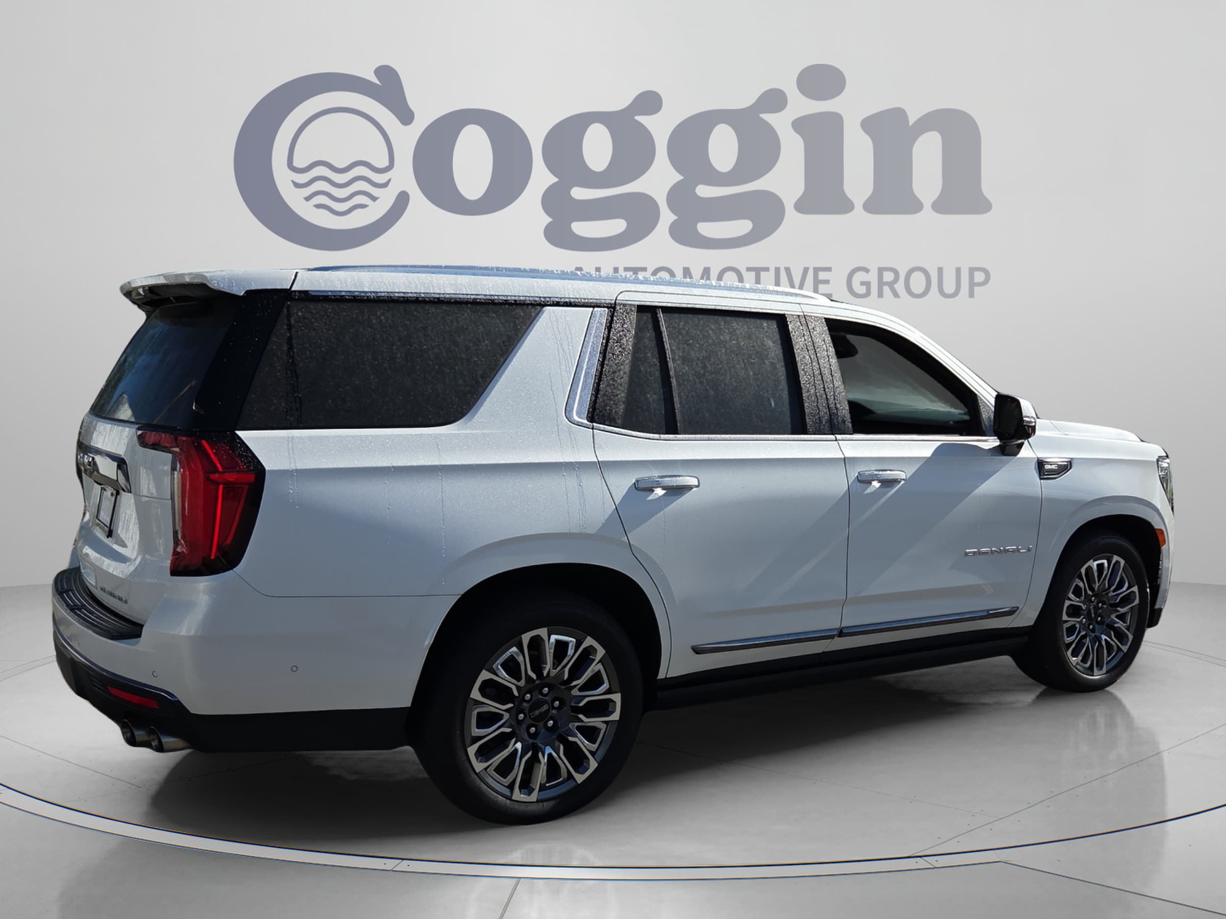 2024 GMC Yukon Denali Ultimate - Photo 6