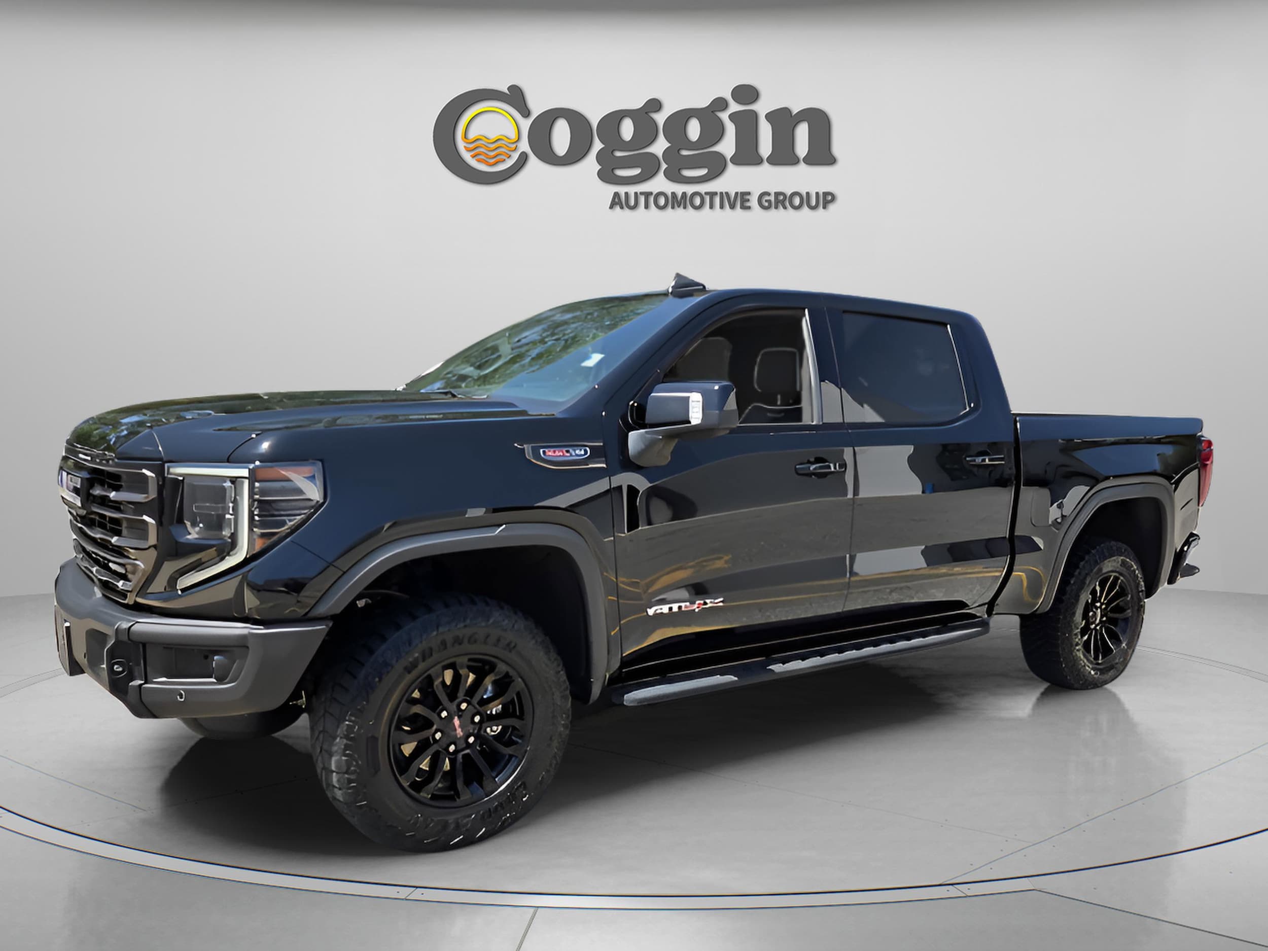 2023 GMC Sierra 4WD Crew Cab Short Box AT4X's photo