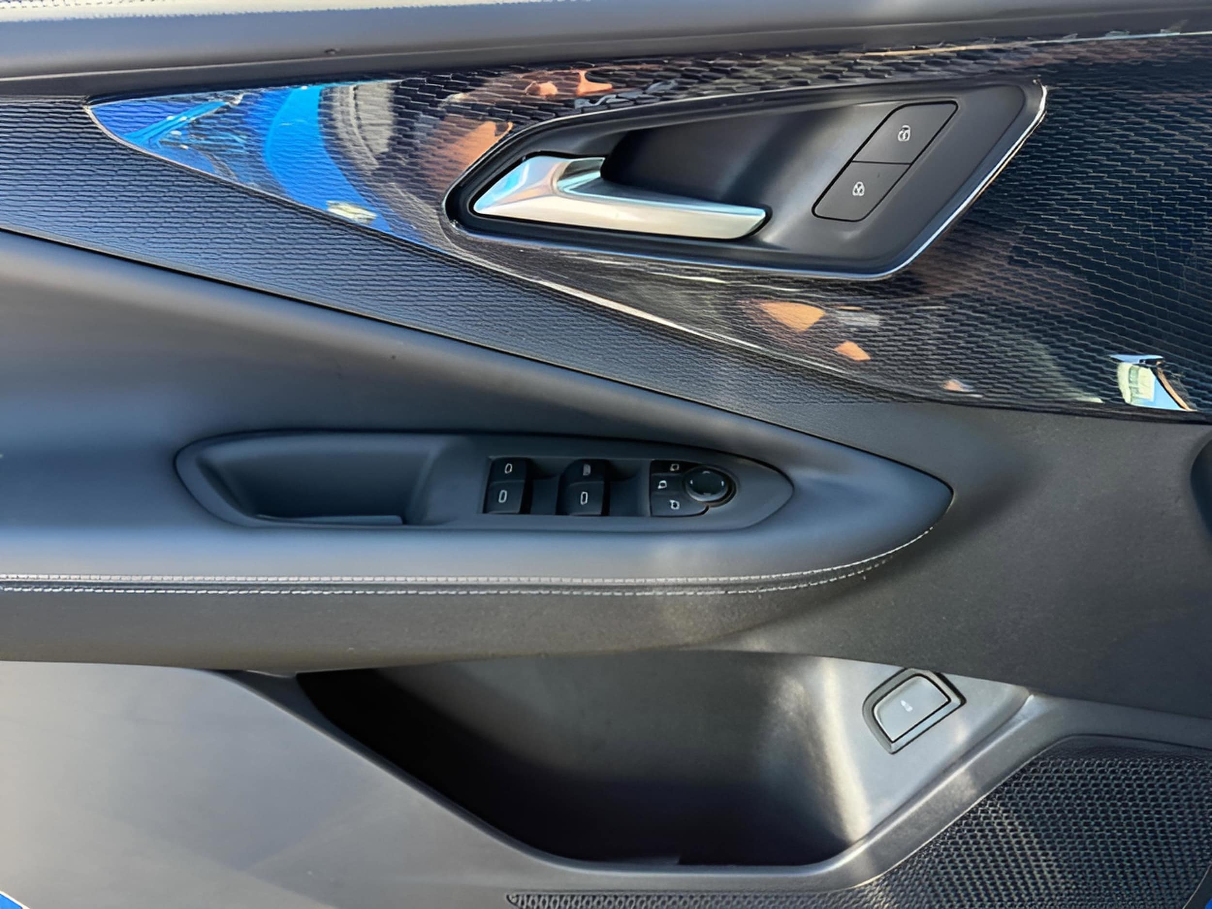 2026 Chevrolet Blazer EV LT - Photo 8