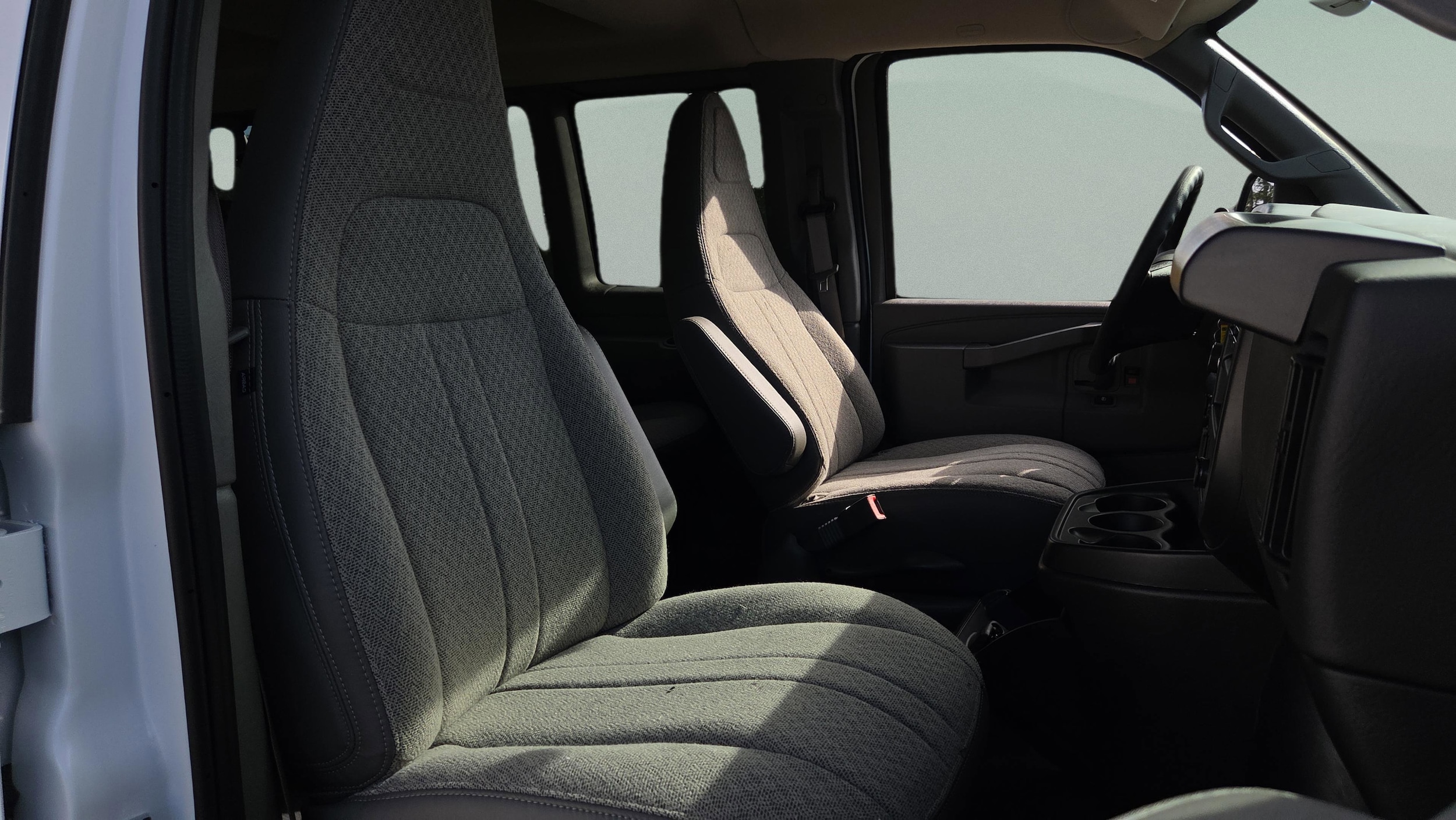 2026 Chevrolet Express Passenger LT - Photo 16