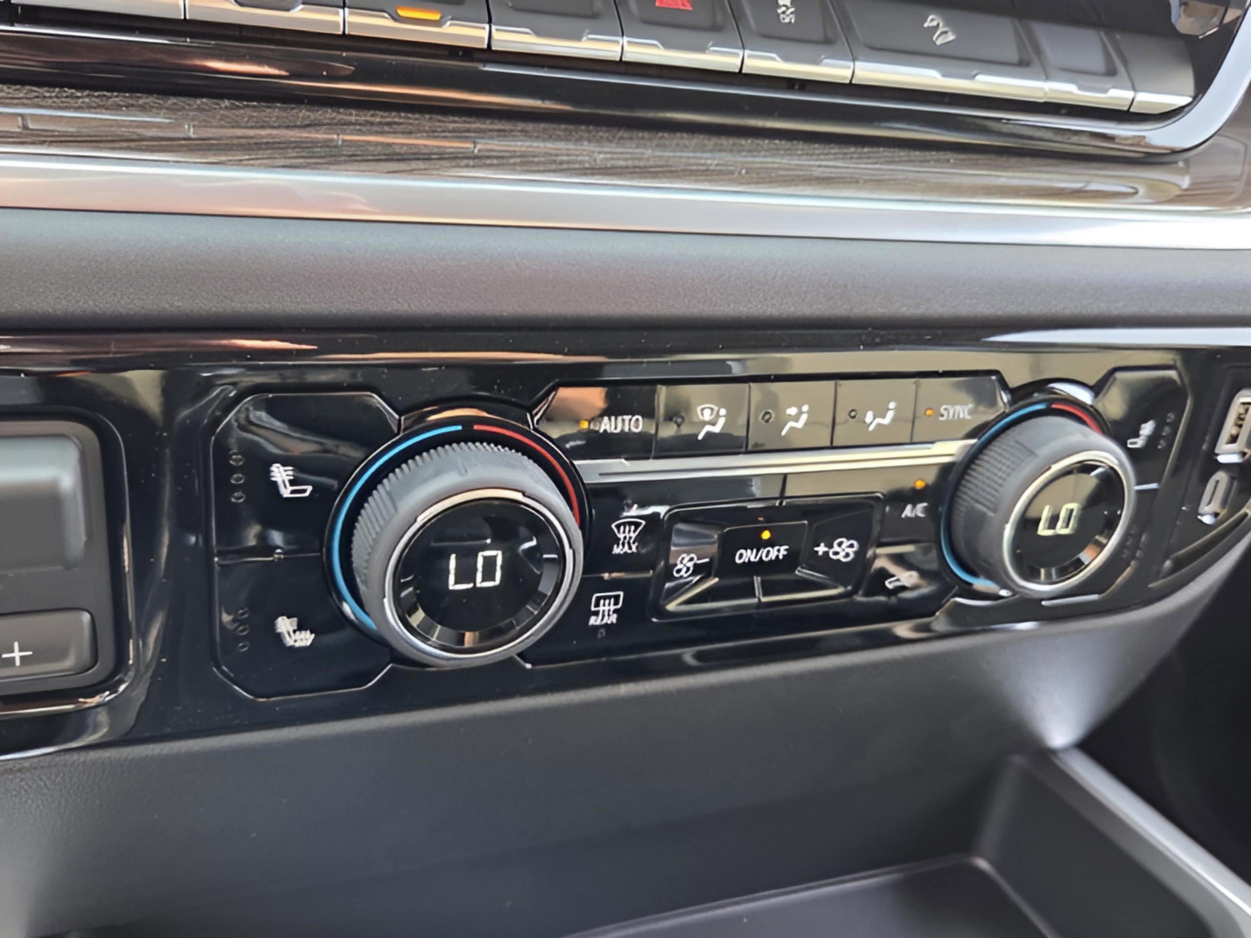 2026 Chevrolet Silverado 1500 LT - Photo 26
