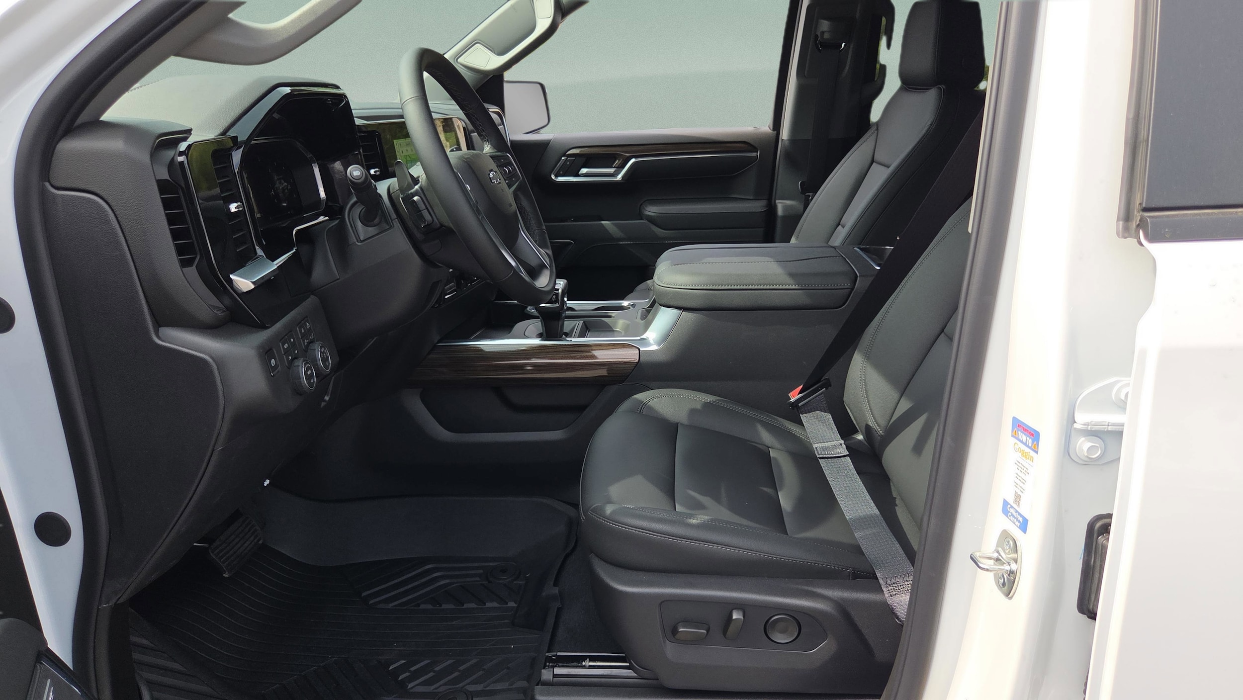 2026 Chevrolet Silverado 1500 LT Trail Boss - Photo 10