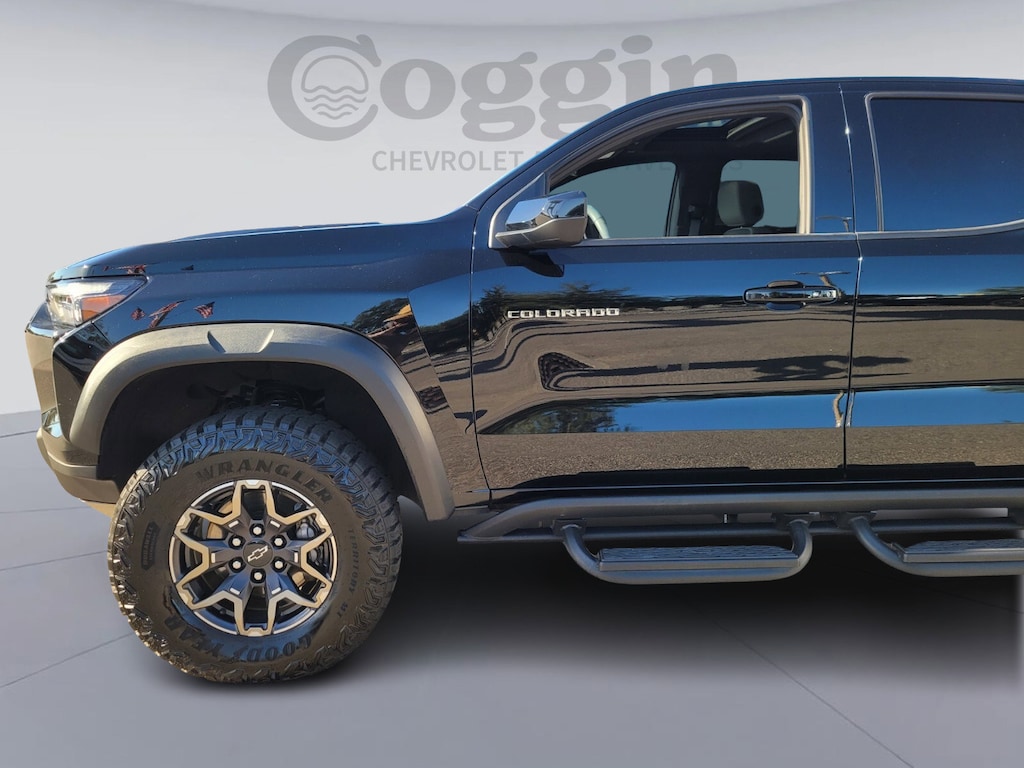 Used 2024 Chevrolet Colorado ZR2 Truck Crew Cab