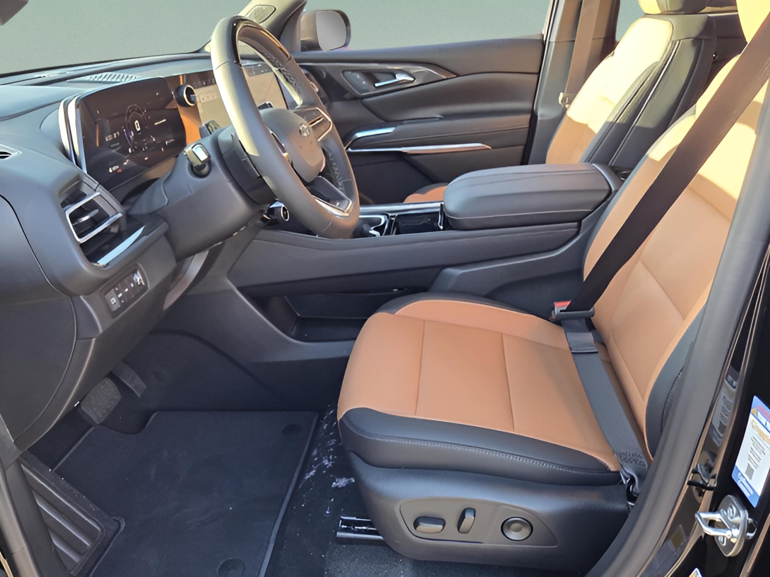2027 Chevrolet Traverse Z71 - Photo 10