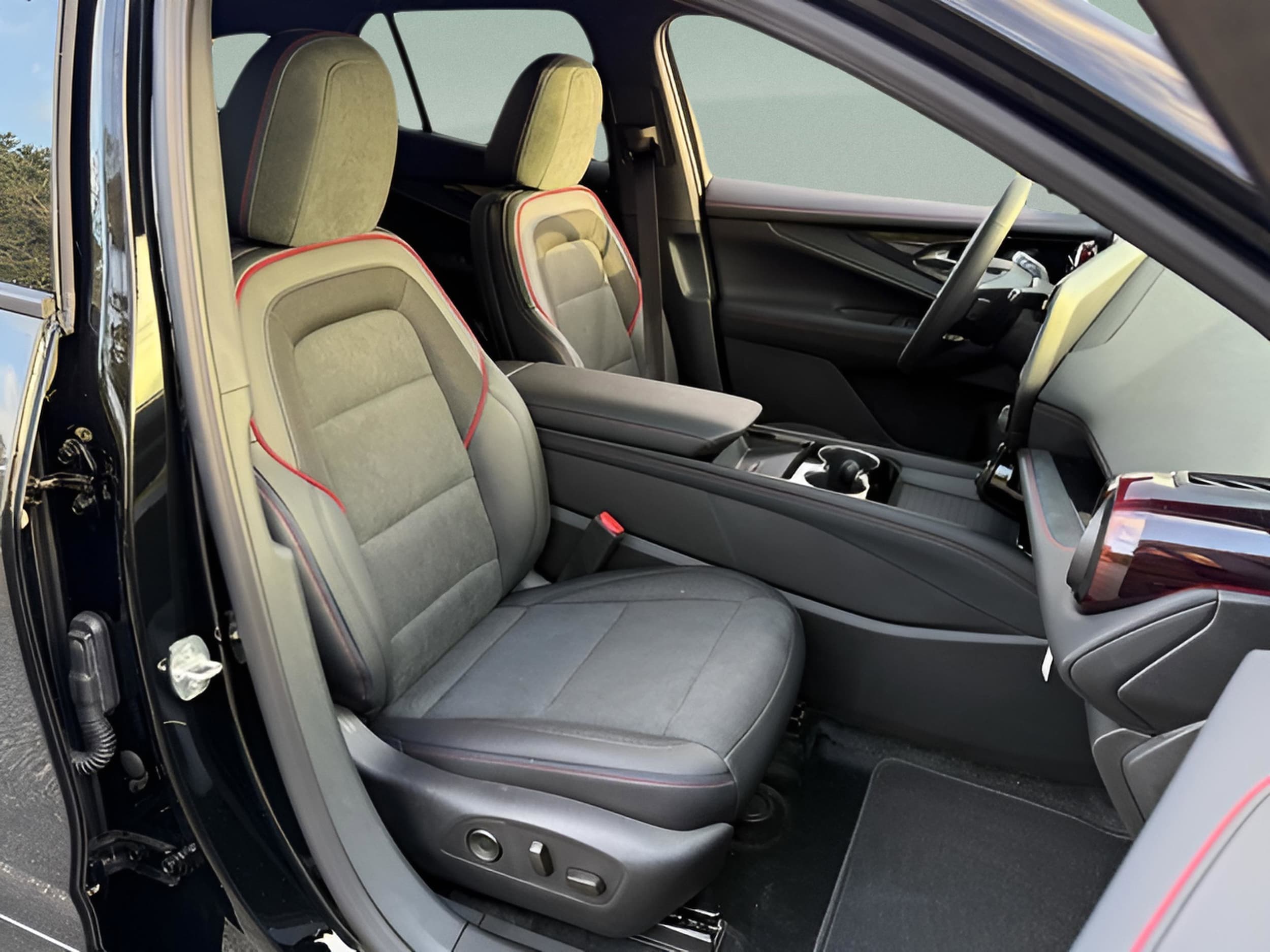 2025 Chevrolet Blazer EV RS - Photo 15