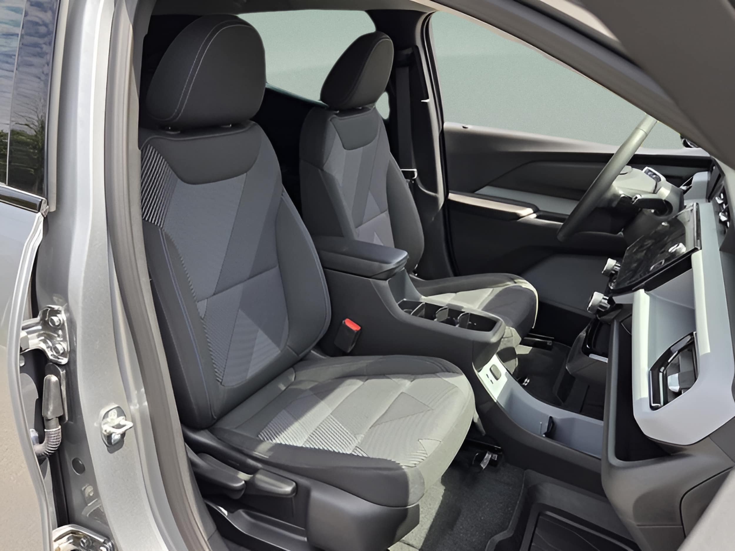 2027 Chevrolet Bolt LT - Photo 16