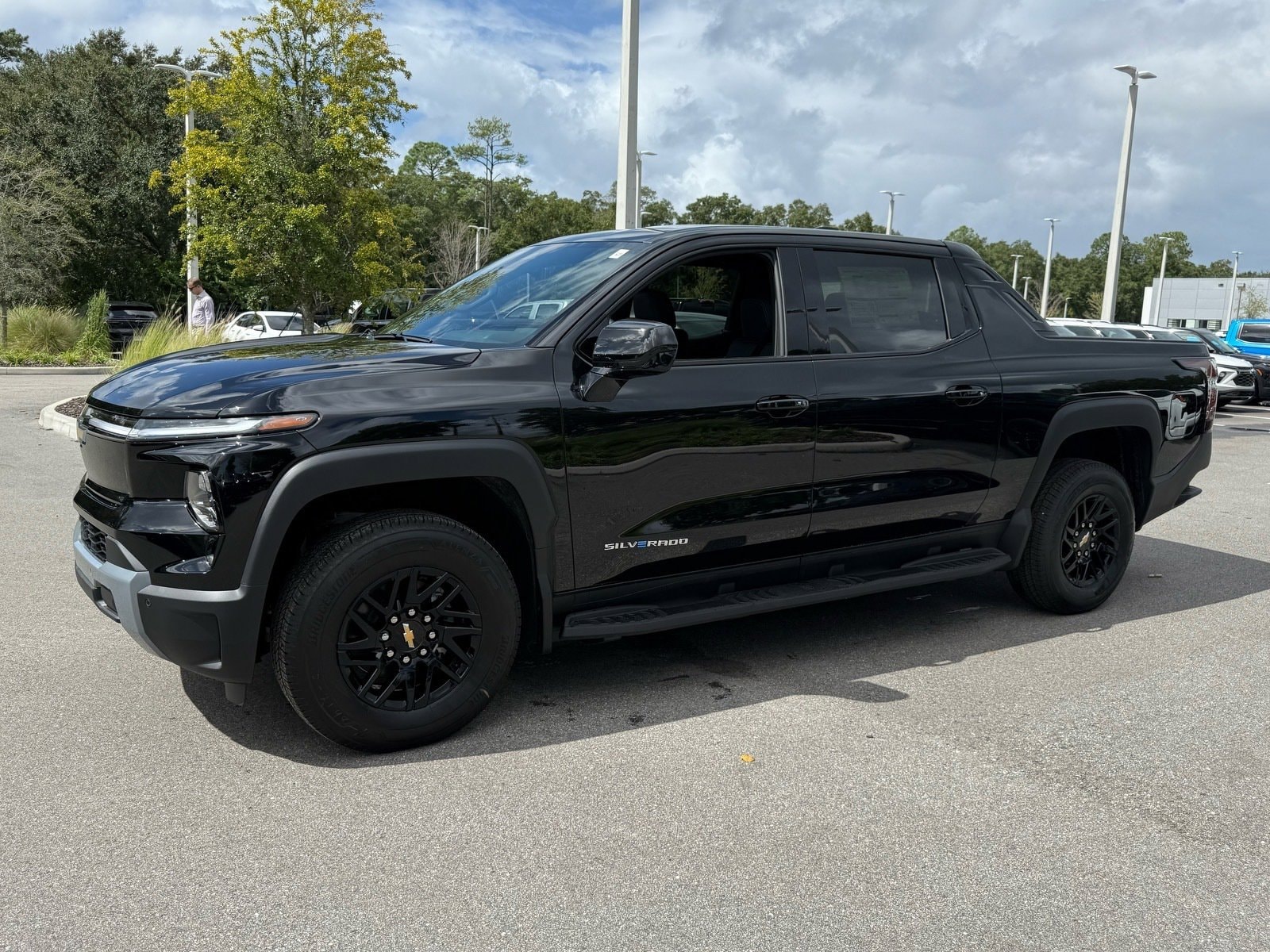 2026 Chevrolet Silverado EV LT's photo