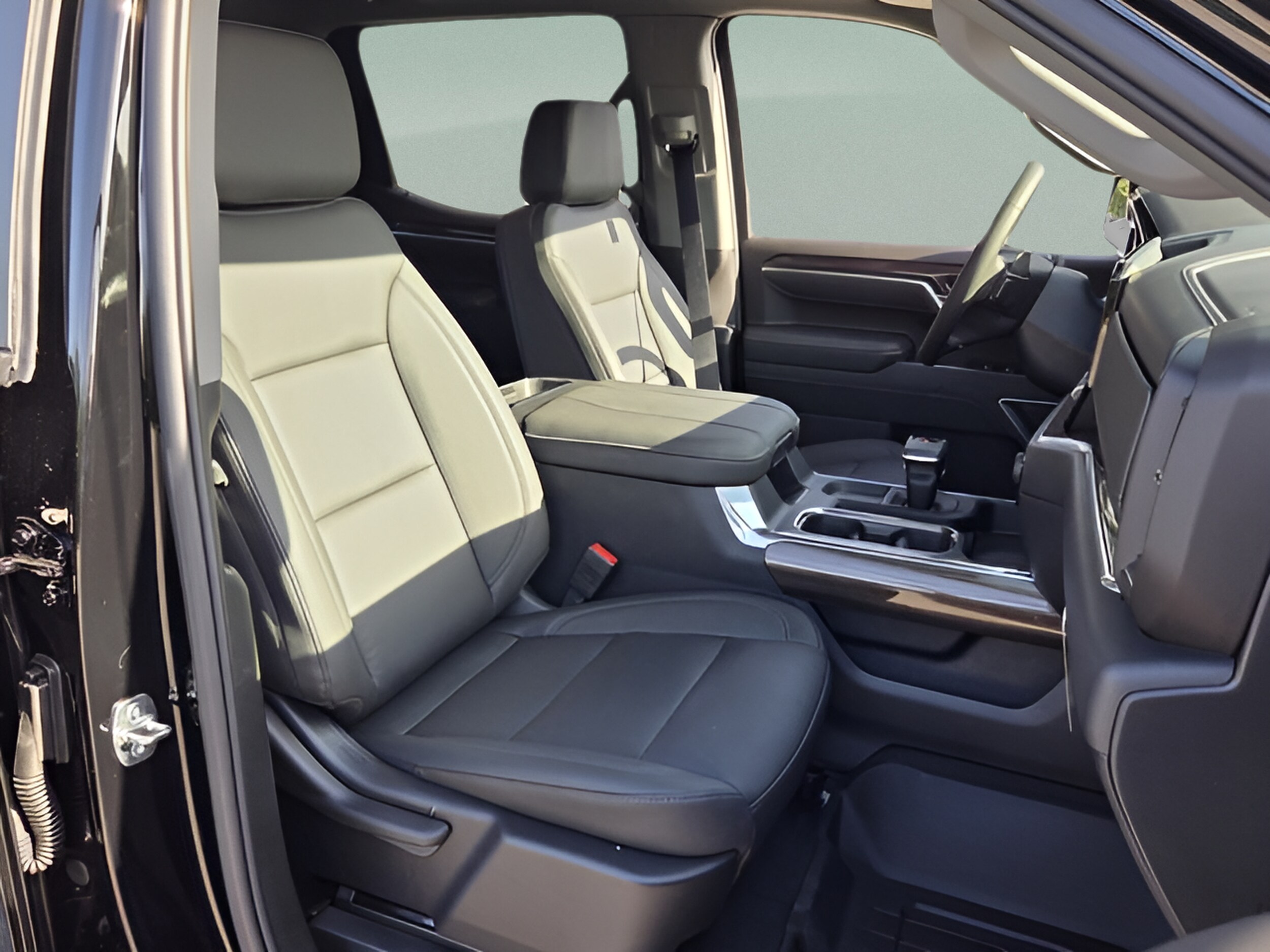 2026 Chevrolet Silverado 1500 RST - Photo 16