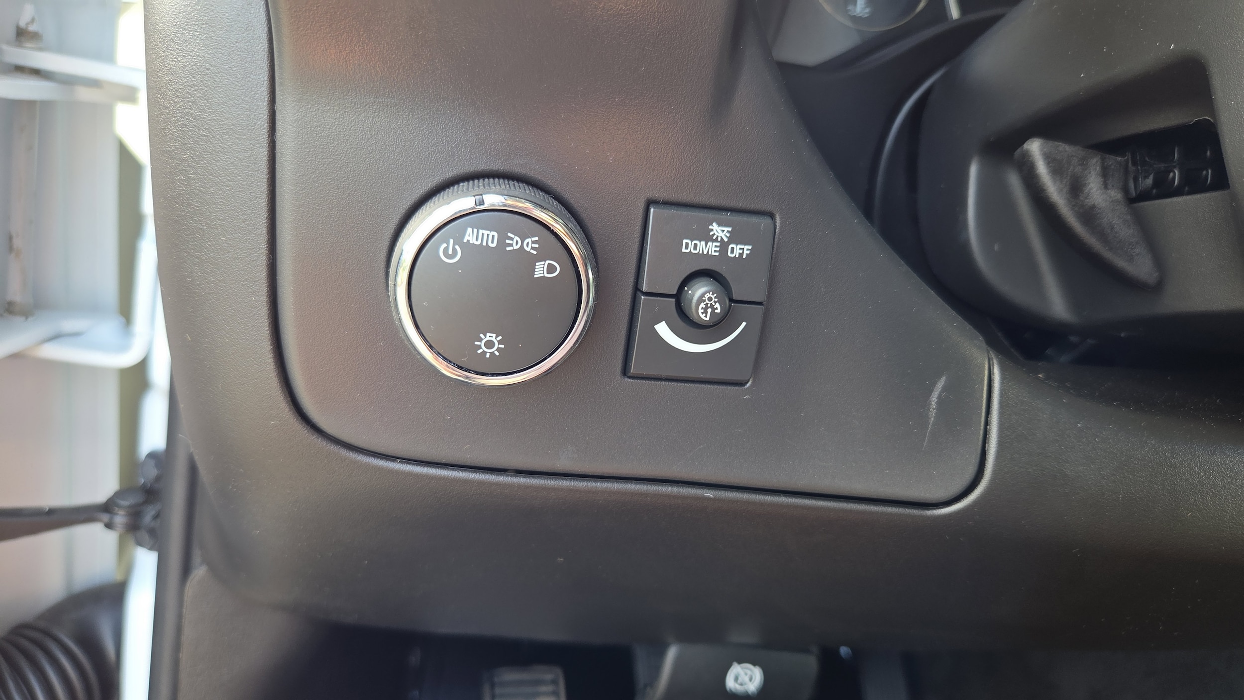 2026 Chevrolet Express Passenger LT - Photo 26