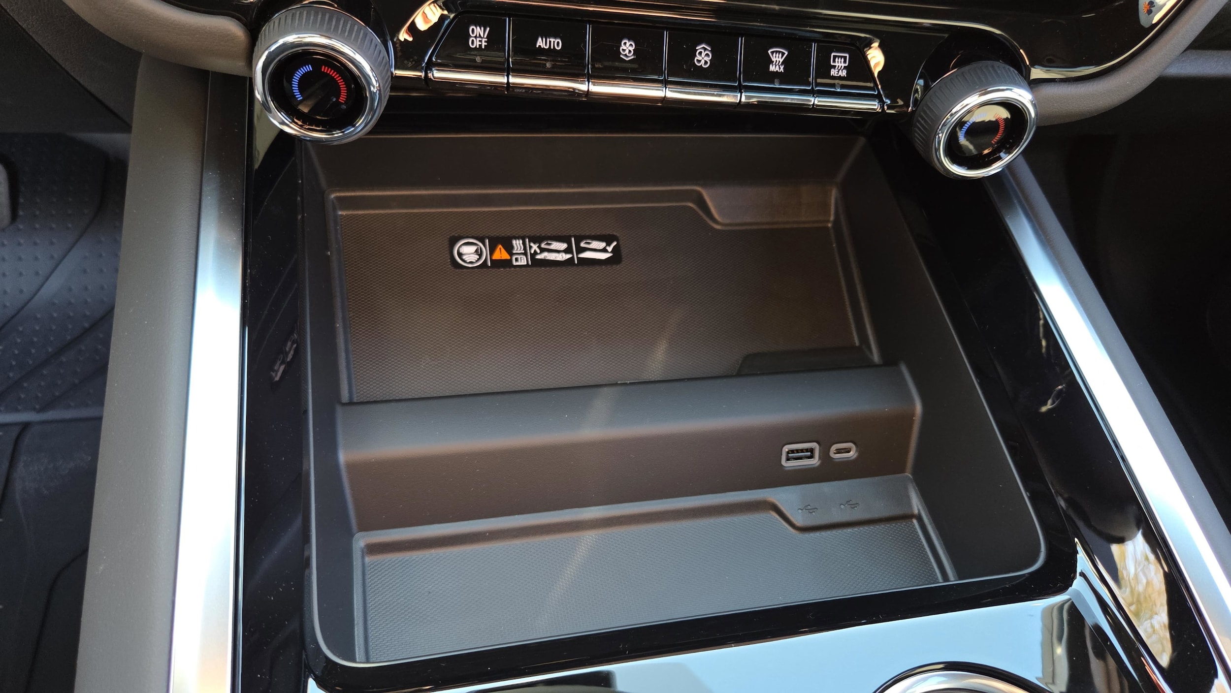 2026 Chevrolet Tahoe LT - Photo 23