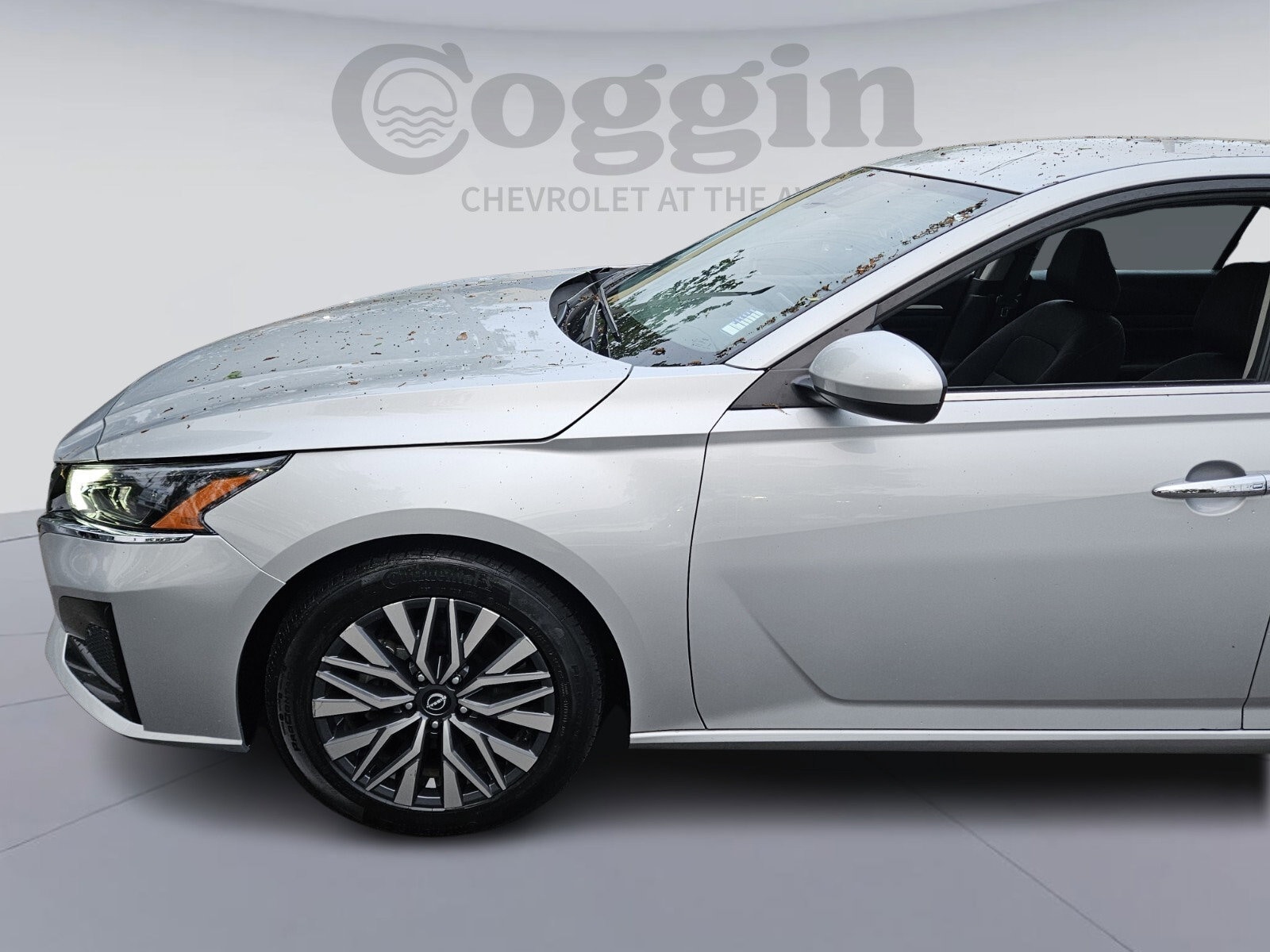 Used 2023 Nissan Altima SV with VIN 1N4BL4DV0PN375984 for sale in Jacksonville, FL