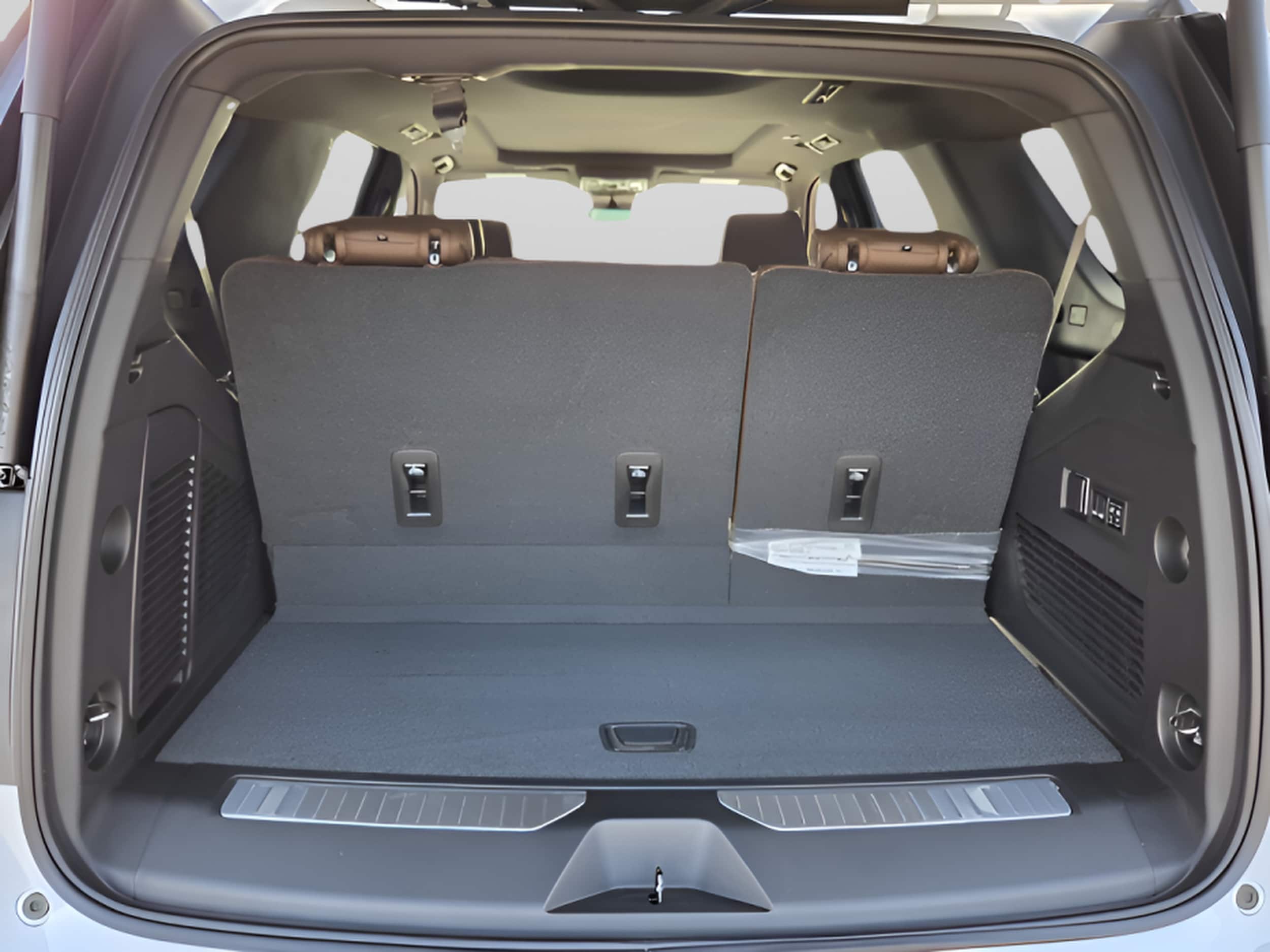2026 Chevrolet Tahoe High Country - Photo 14