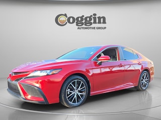 2023 Toyota Camry SE Sedan