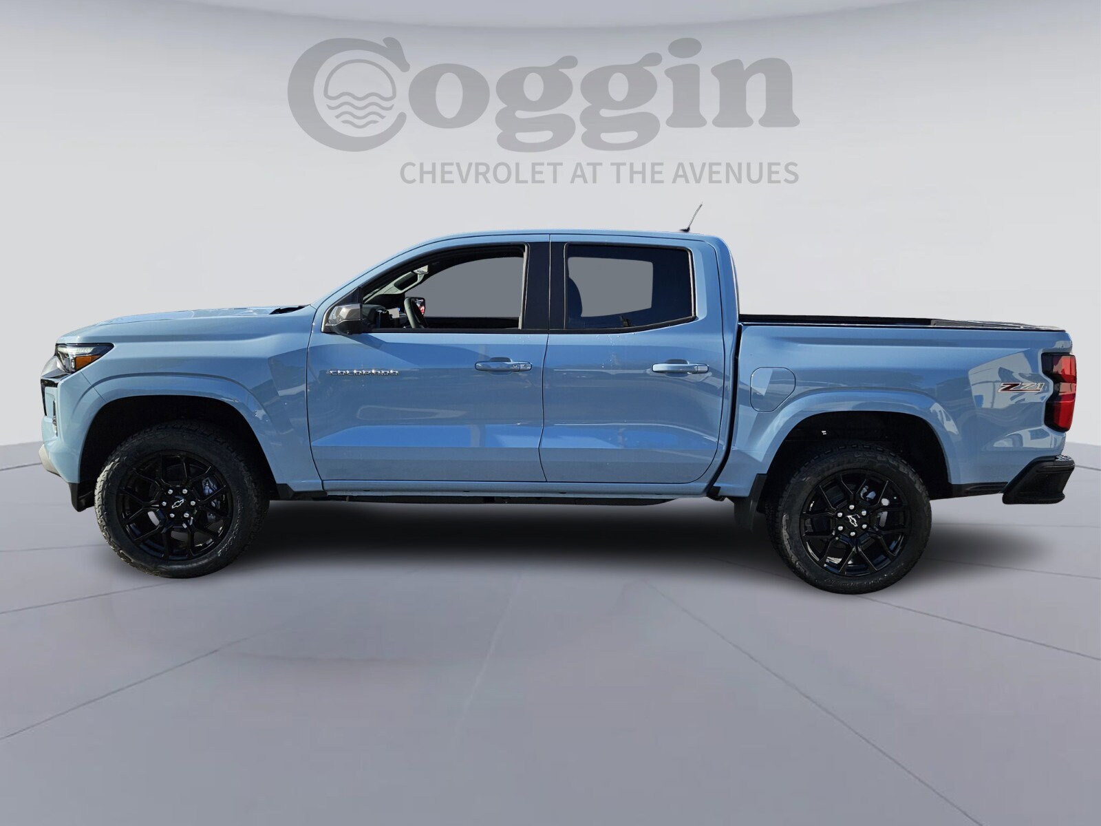 2025 Chevrolet Colorado Z71 photo 3