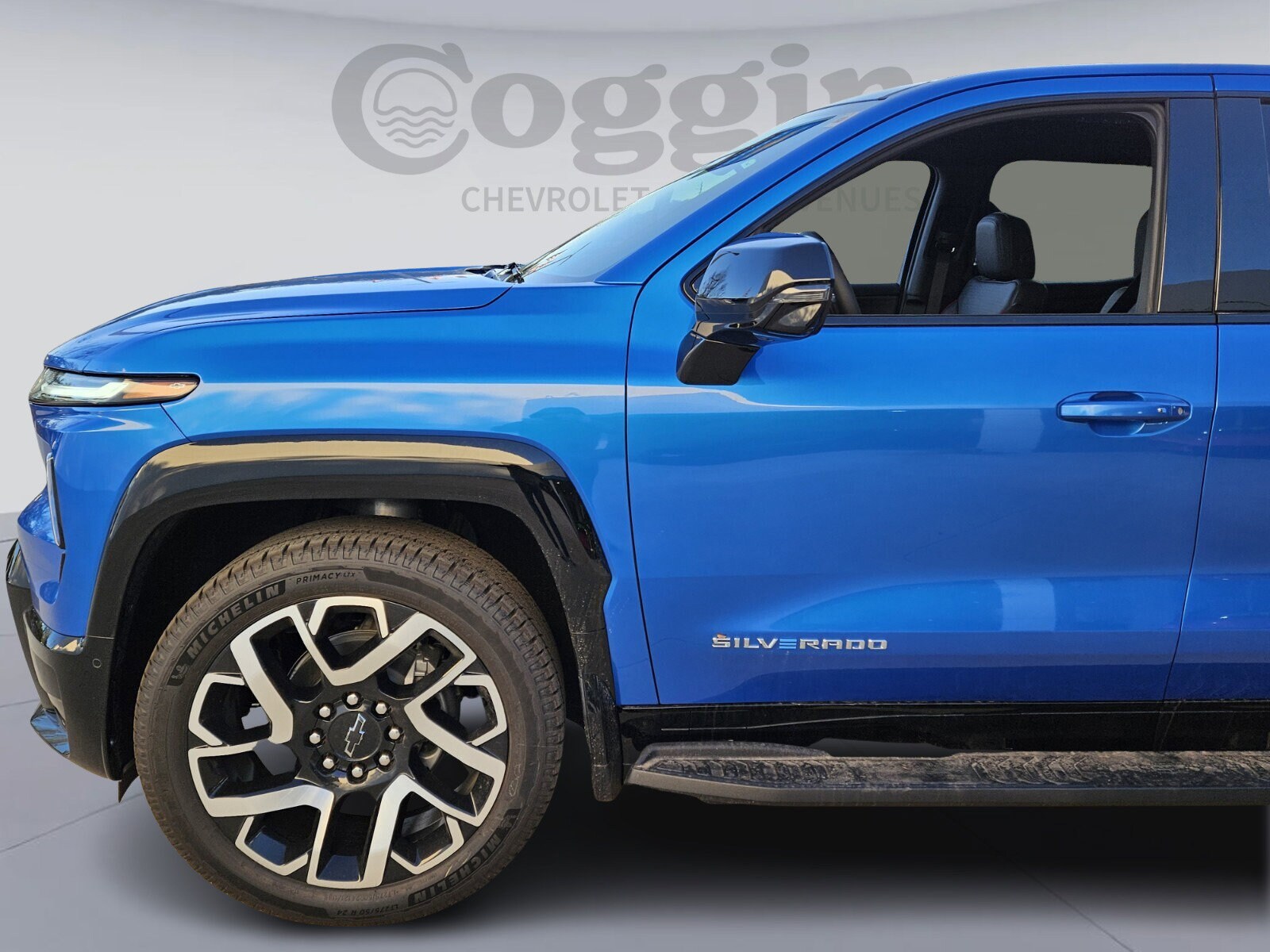 2025 Chevrolet Silverado EV RST photo 2