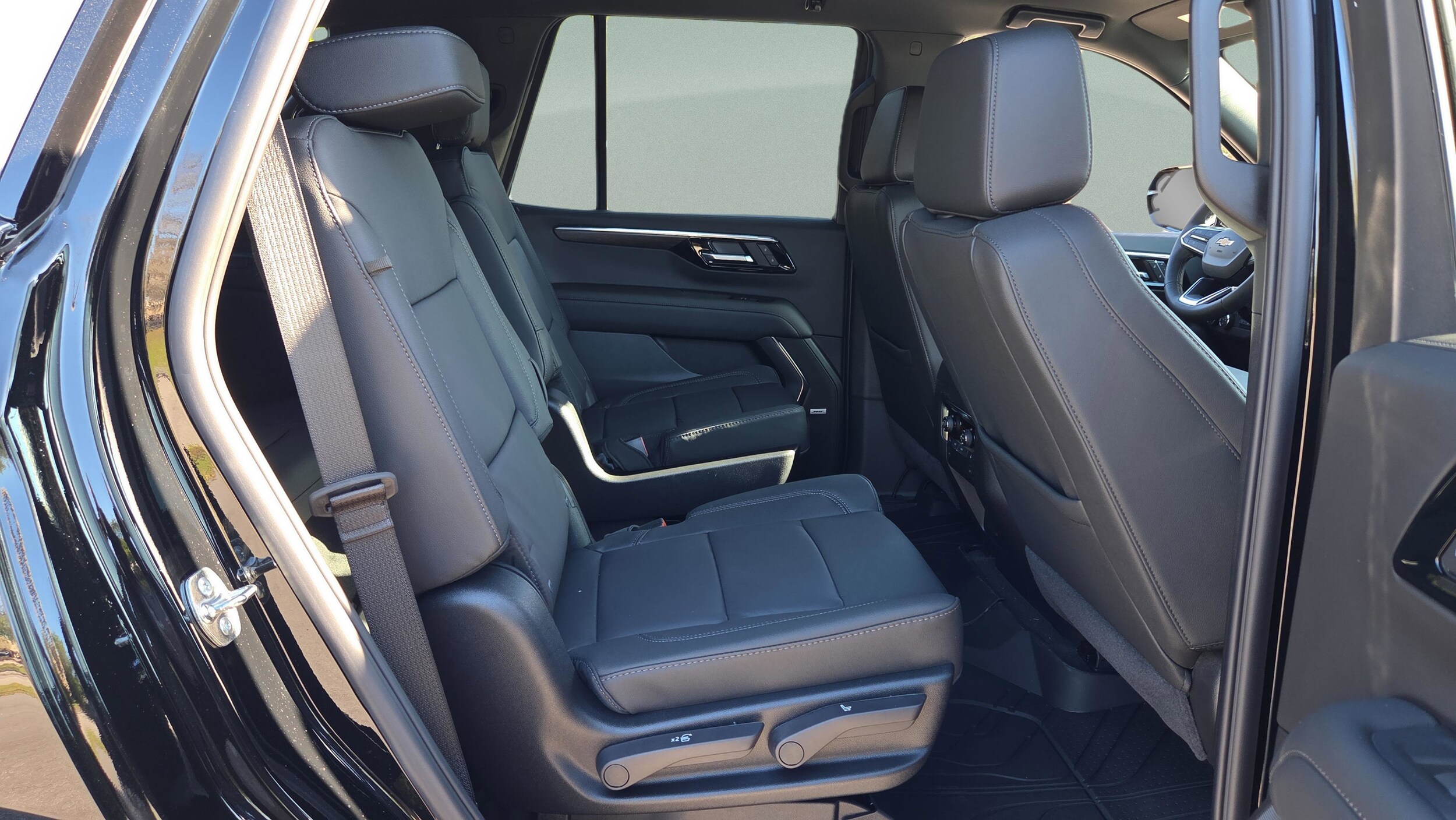 2026 Chevrolet Tahoe LT - Photo 28