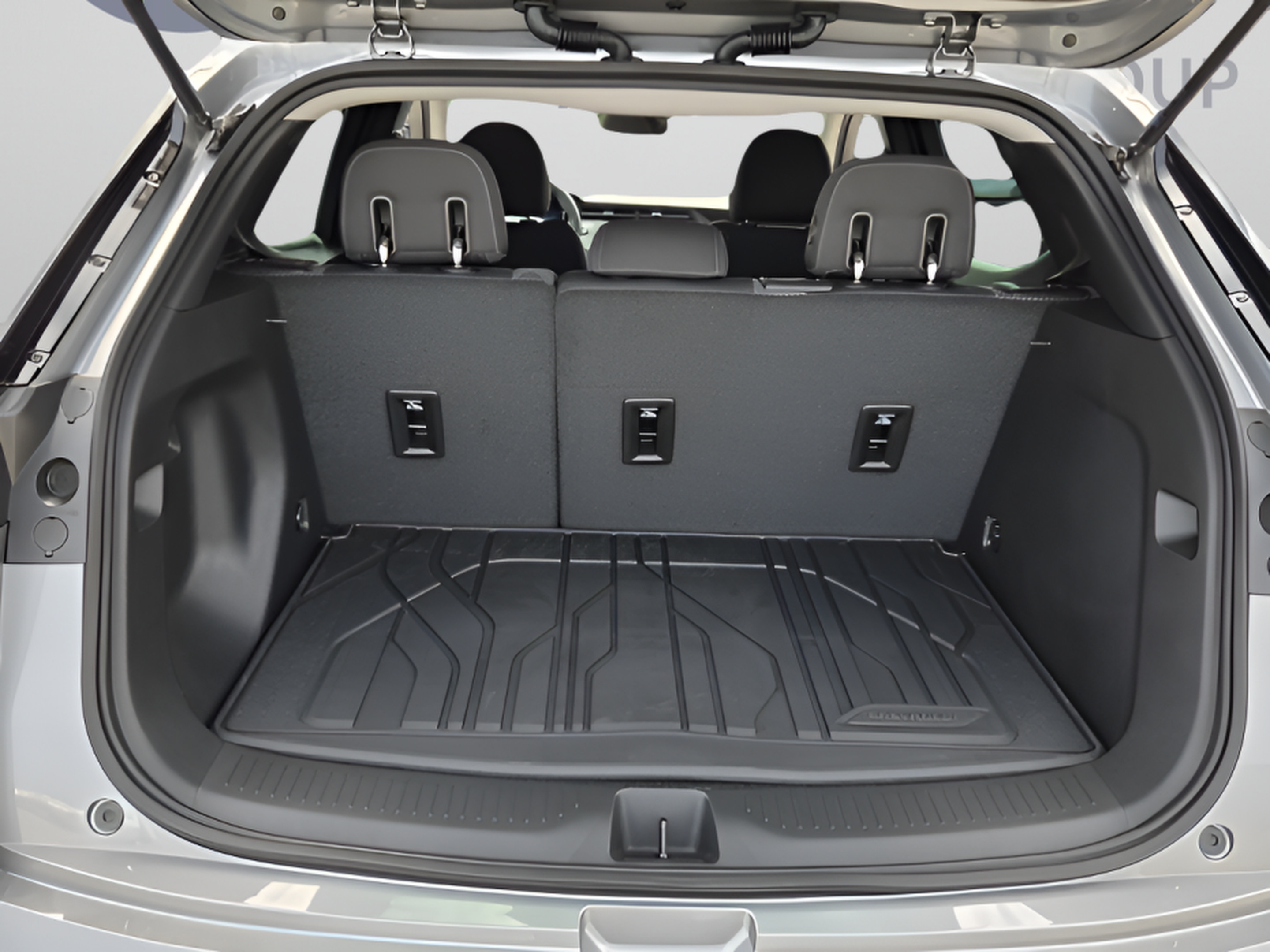 2027 Chevrolet Bolt LT - Photo 14