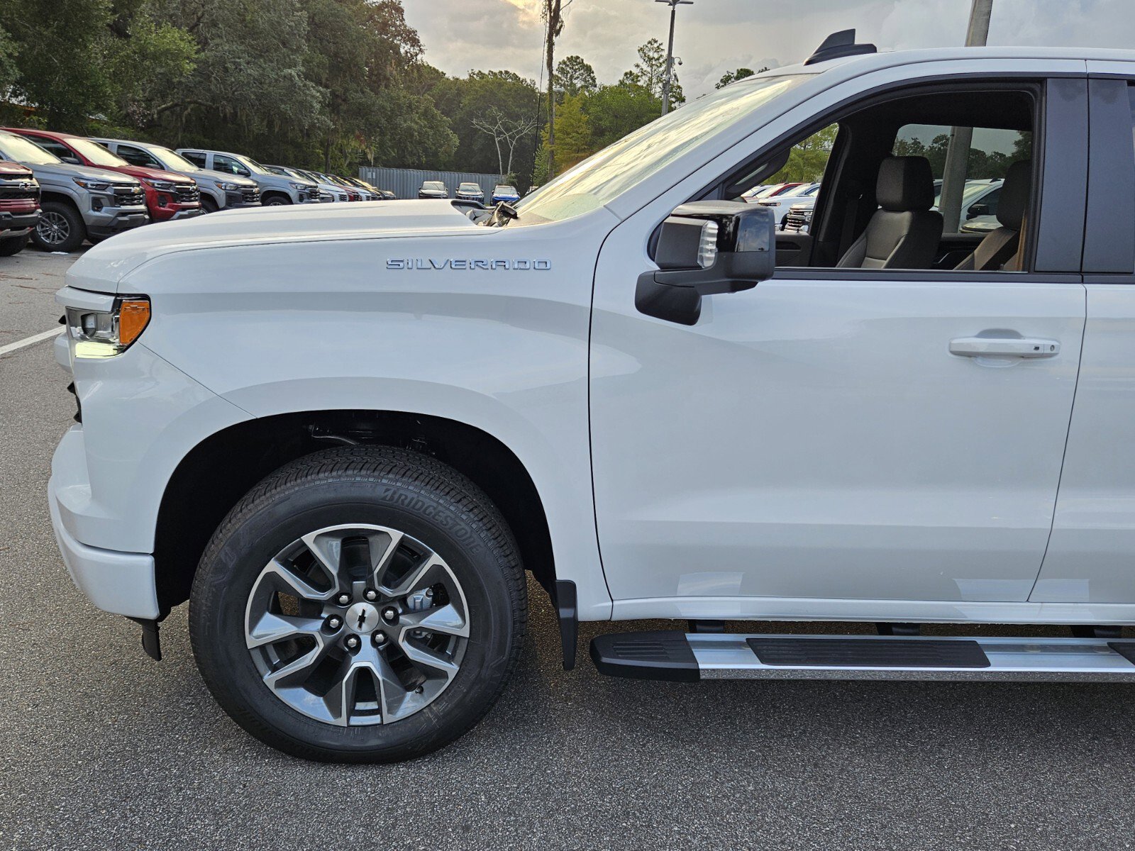 2026 Chevrolet Silverado 1500 RST photo 2