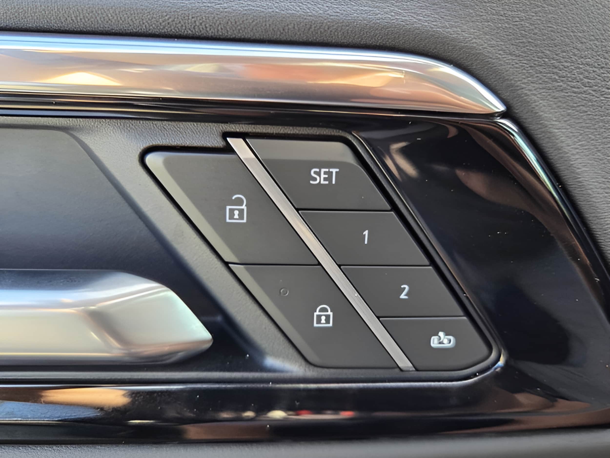2026 Chevrolet Suburban Z71 - Photo 35