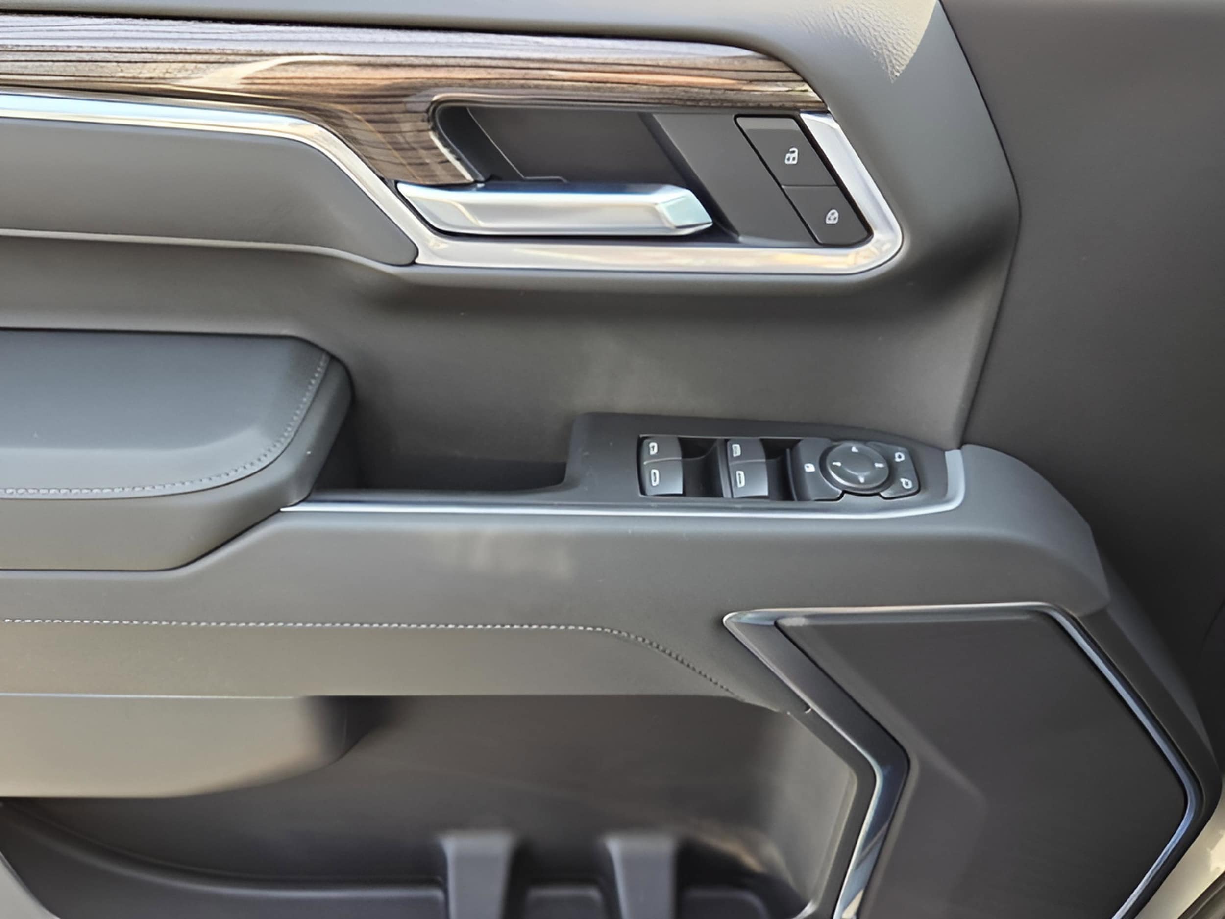 2026 Chevrolet Silverado 1500 LT - Photo 34