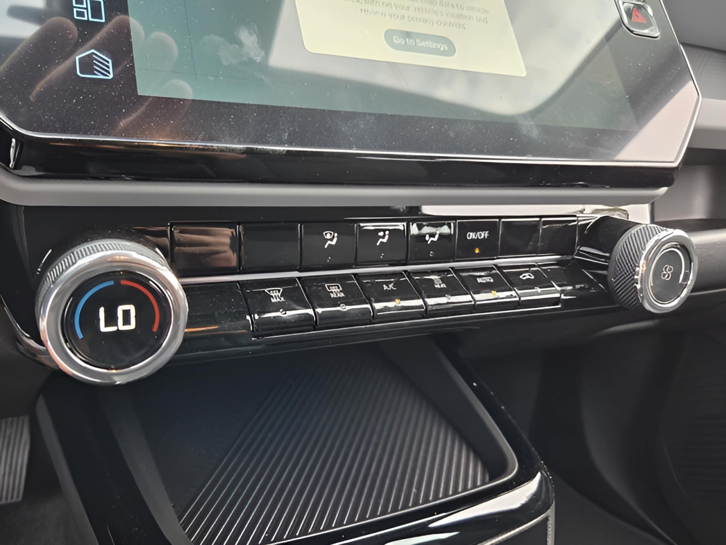 2027 Chevrolet Bolt LT - Photo 24