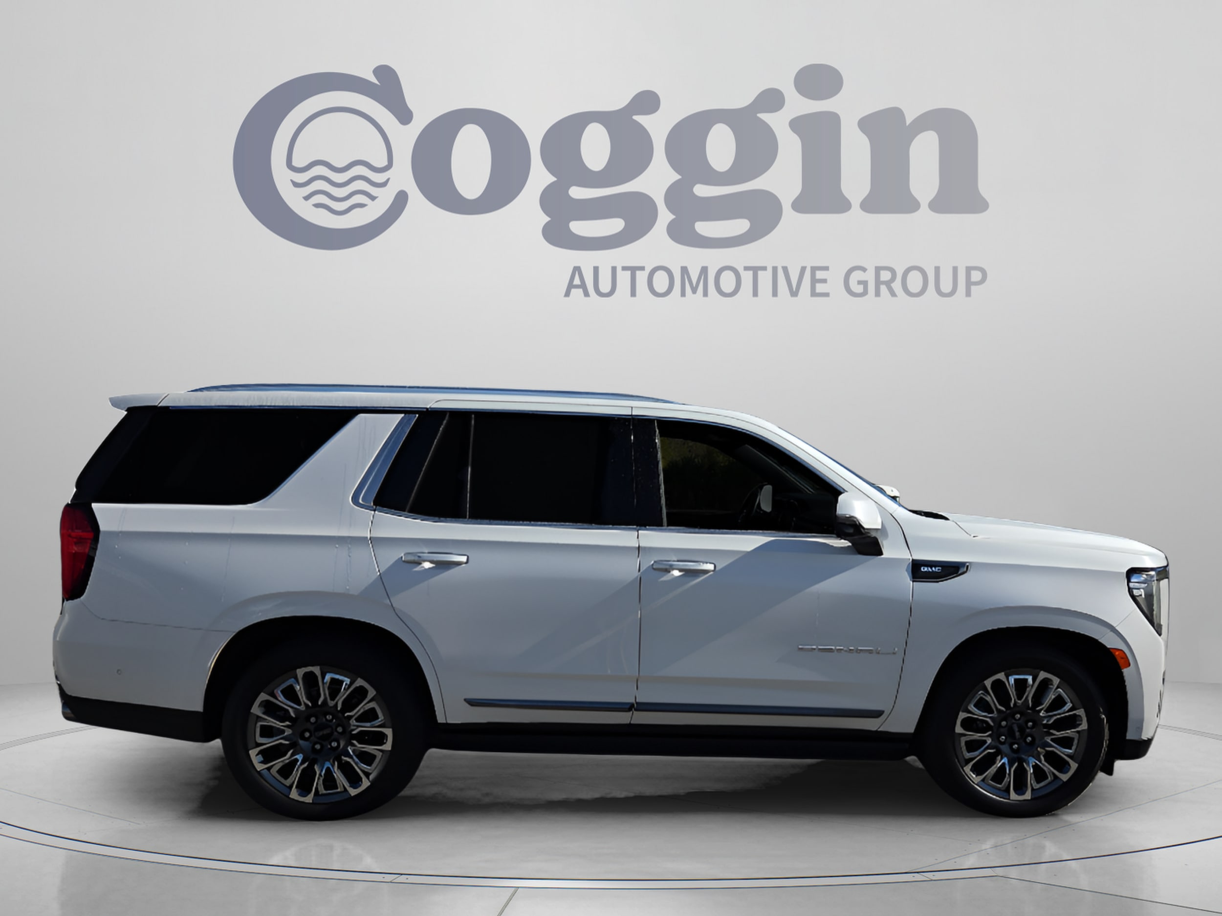 2024 GMC Yukon Denali Ultimate - Photo 7