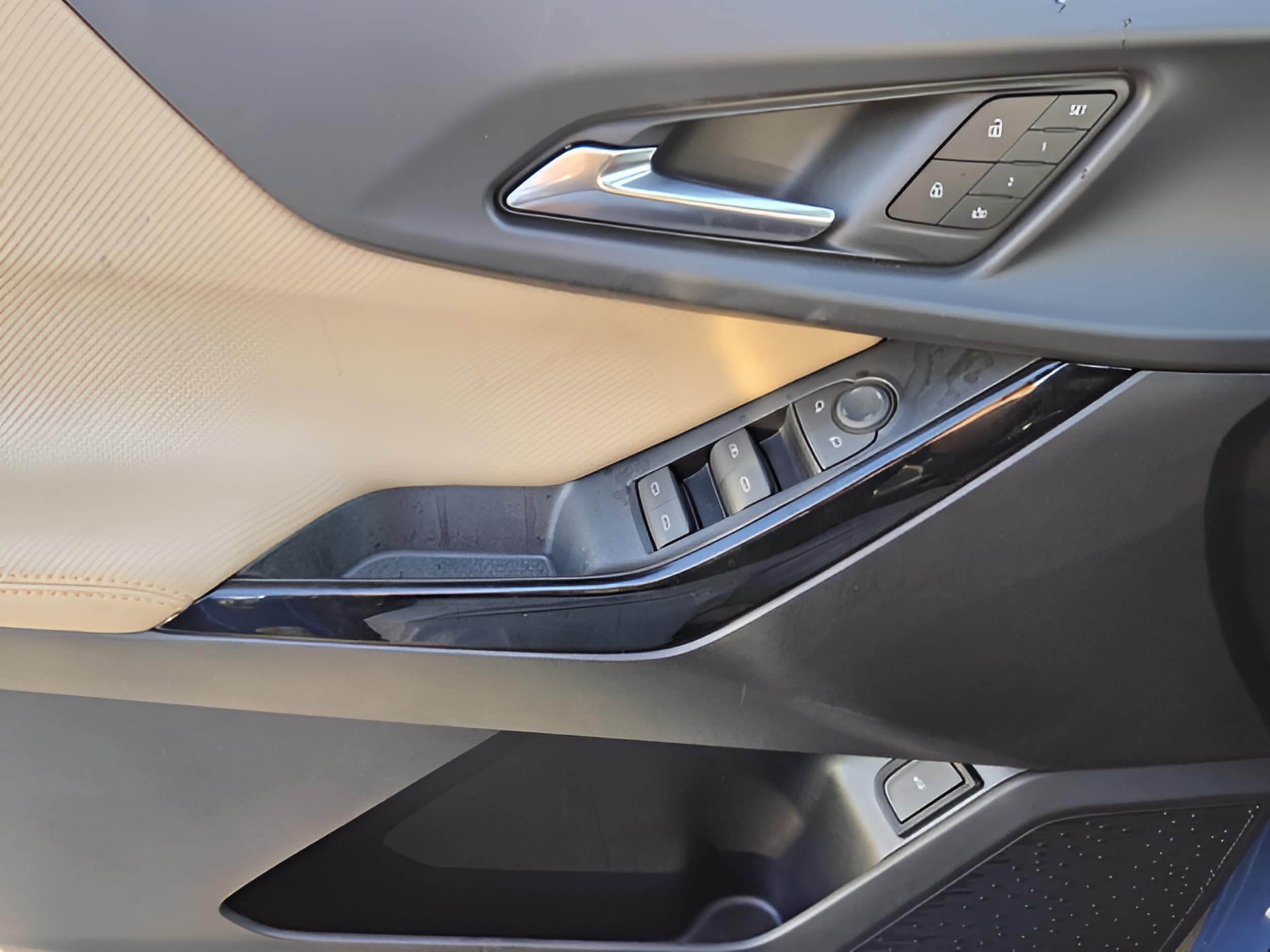 2027 Chevrolet Equinox ACTIV - Photo 28