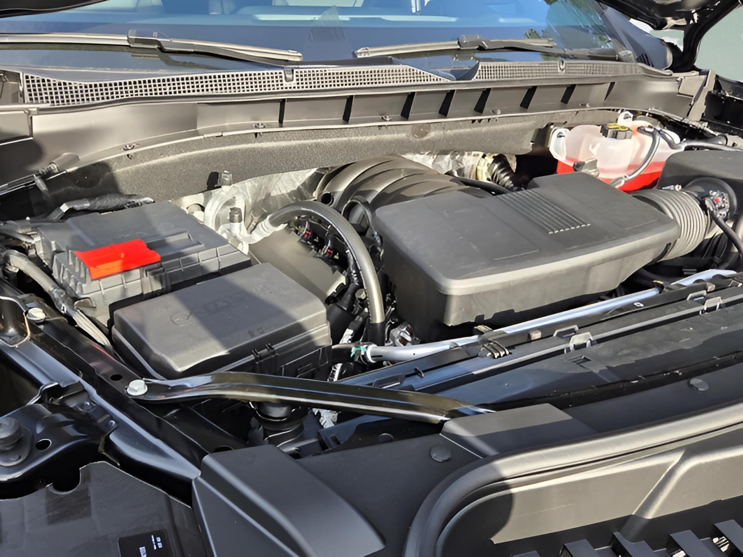 2026 Chevrolet Suburban Z71 - Photo 24