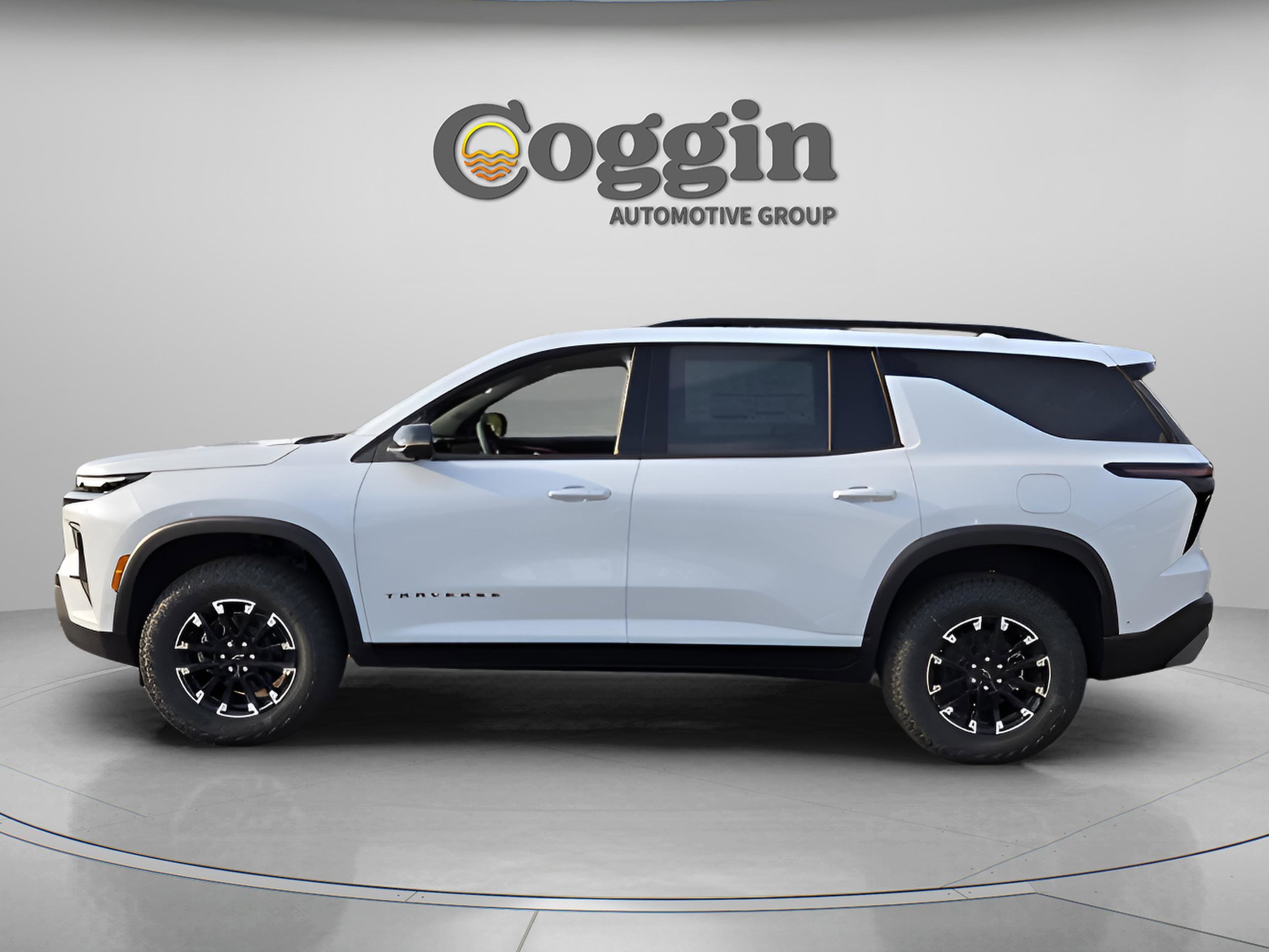 2026 Chevrolet Traverse Z71 - Photo 2
